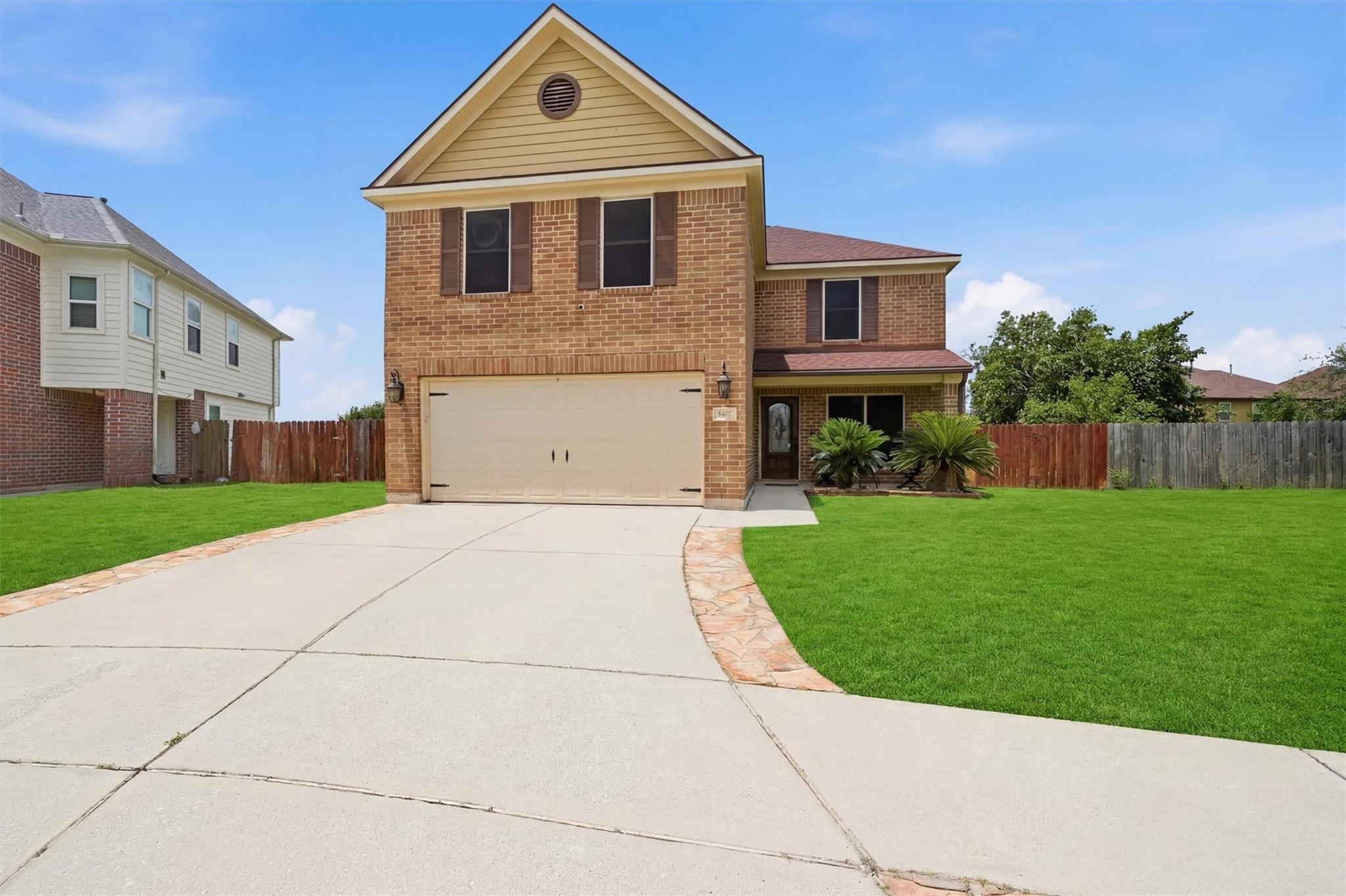 5407 Echinacea Cir, Baytown, TX 77521