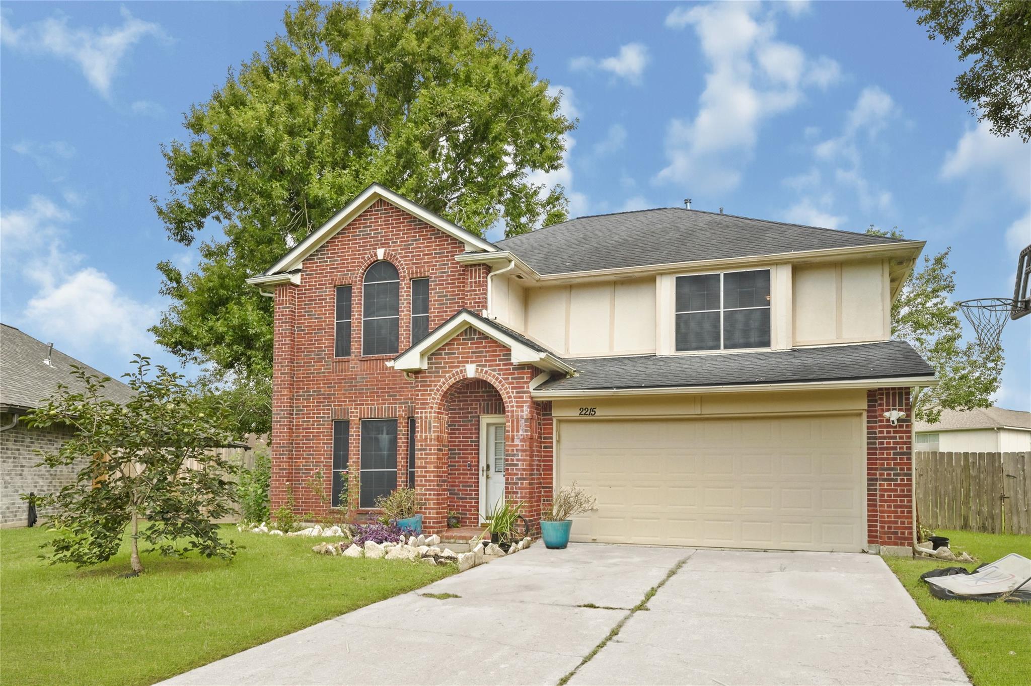 2215 Dublin Dr, League City, TX 77573 photo