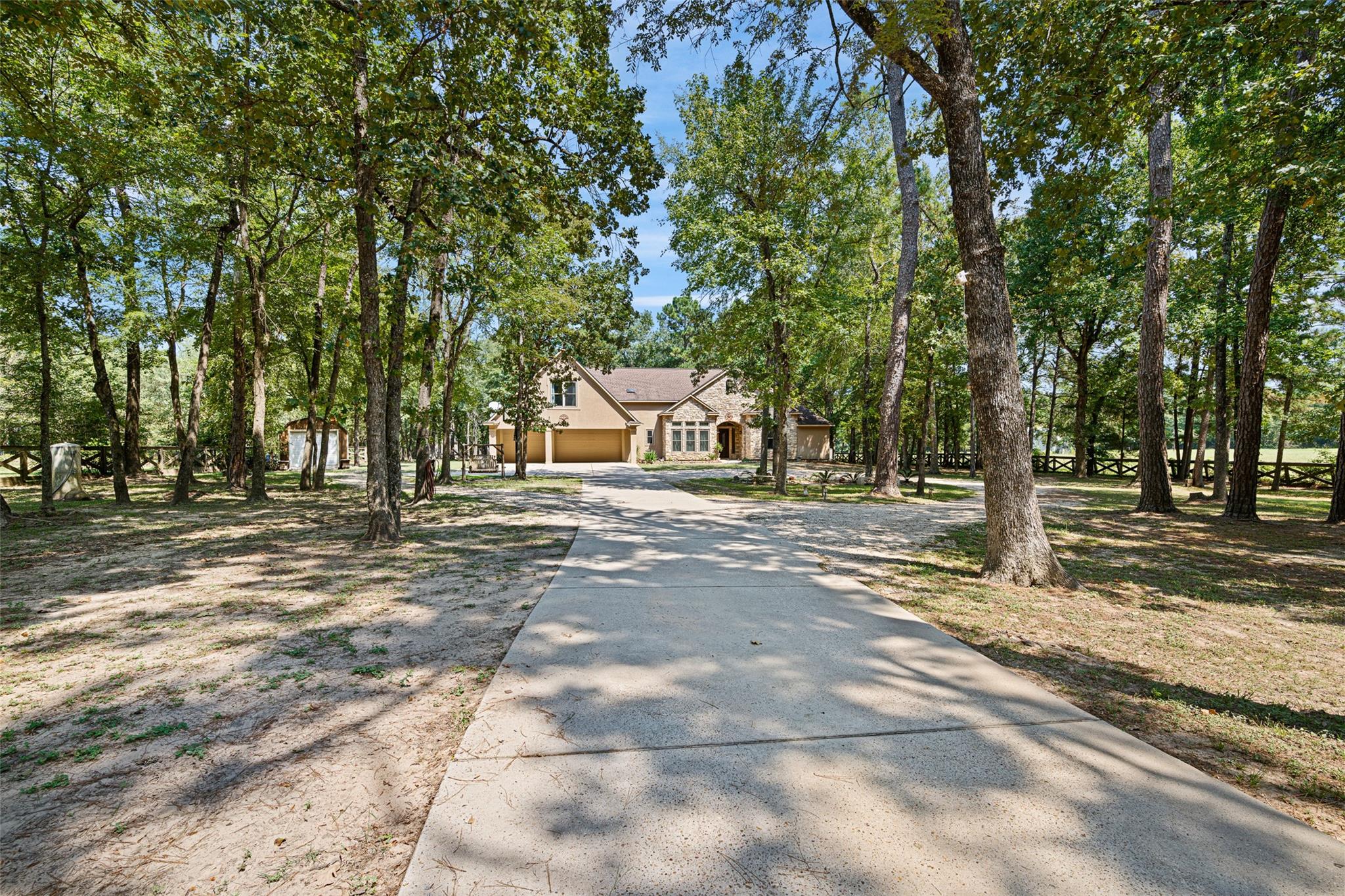 16620 Rabon Chapel Rd, Montgomery, TX 77316 photo