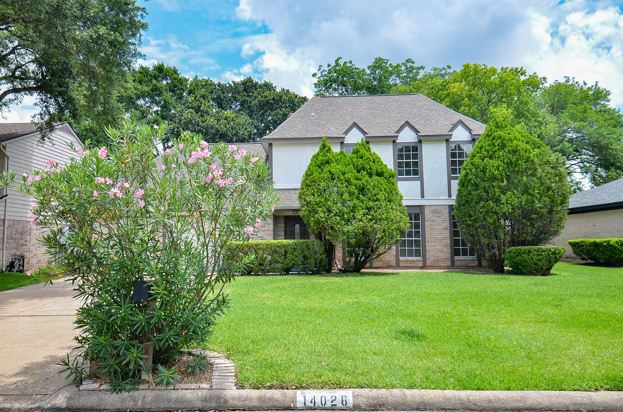14026 Overbrook Ln, Houston, TX 77077