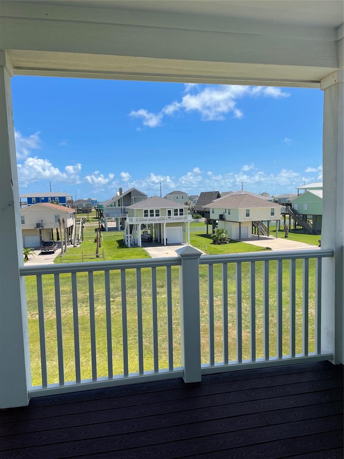 22903 Miramar Dr, Galveston, TX 77554 photo