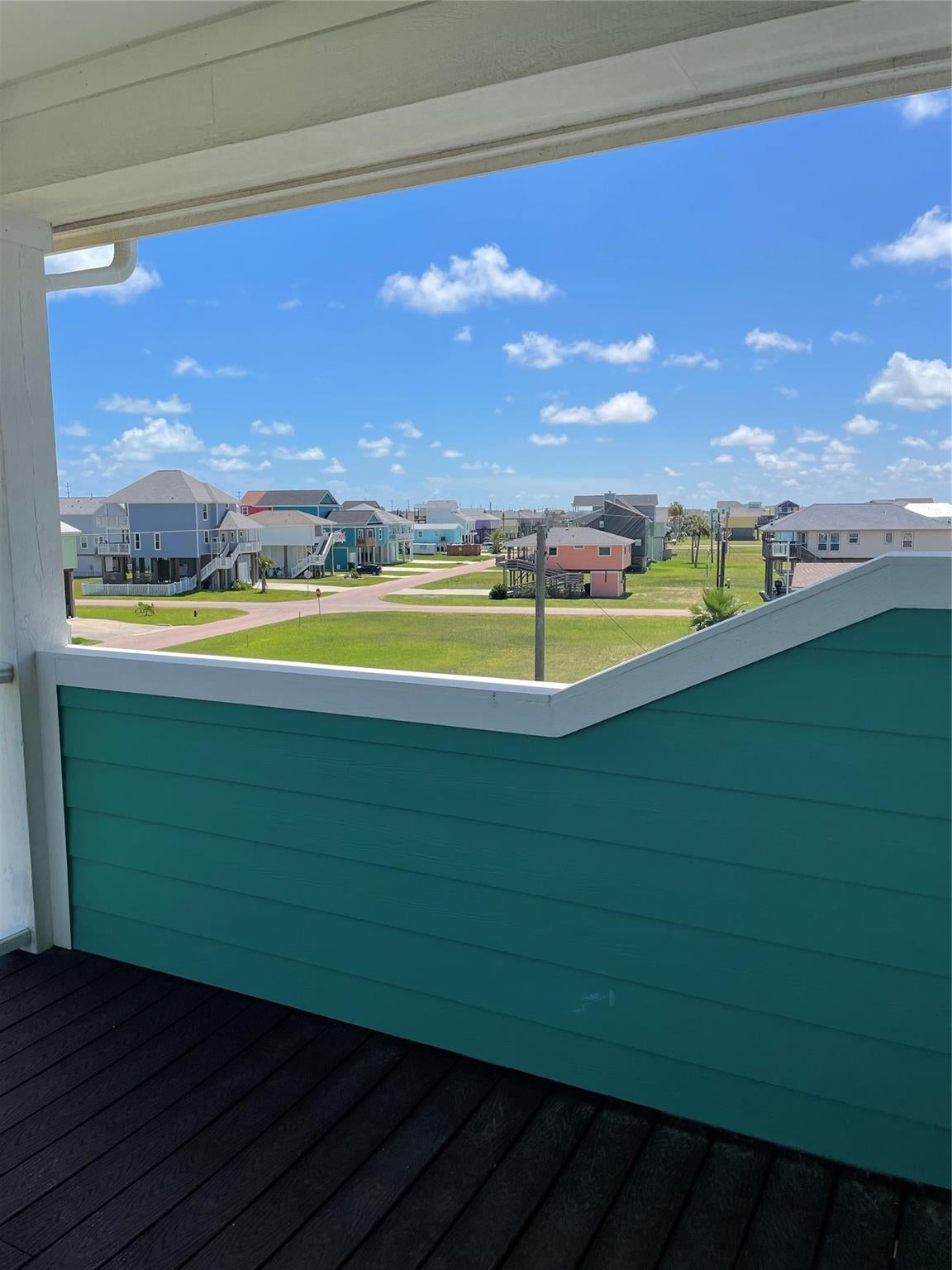 22903 Miramar Dr, Galveston, TX 77554 photo