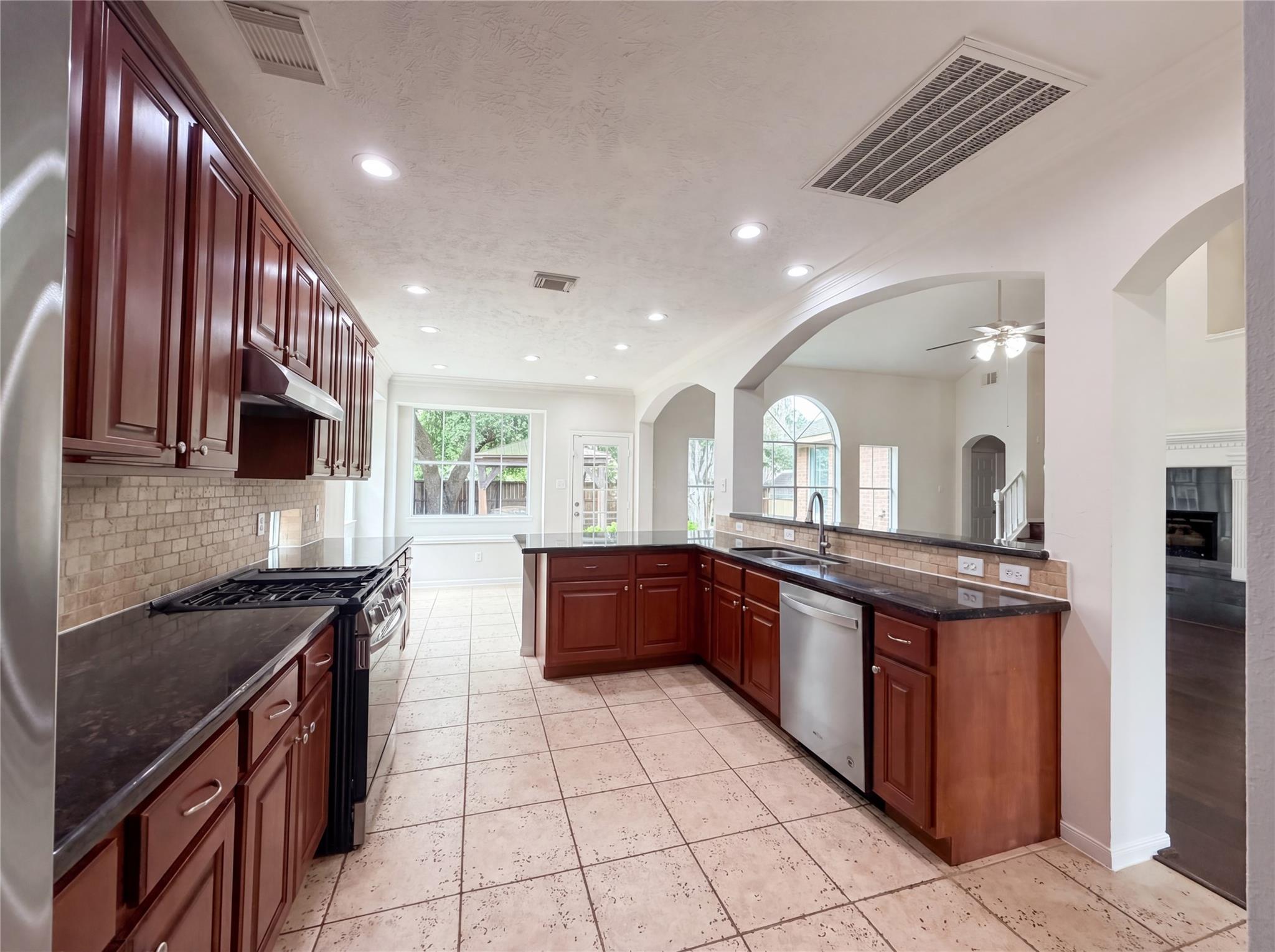 3106 Forrester Dr, Pearland, TX 77584 photo