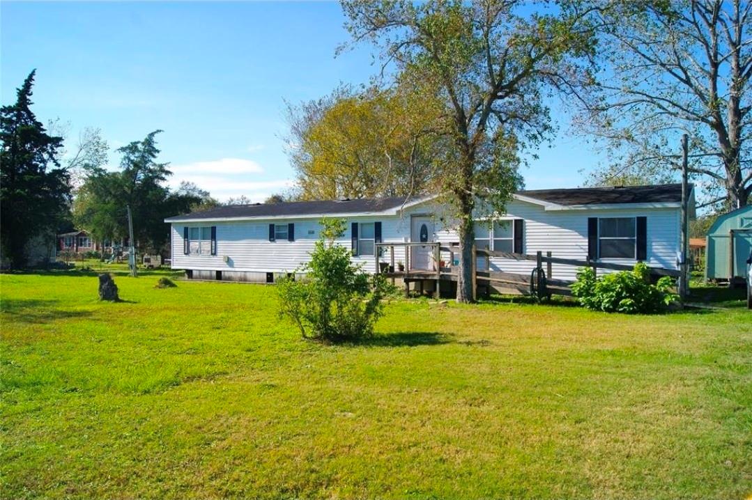 1611 Bunyard Rd, Alvin, TX 77511