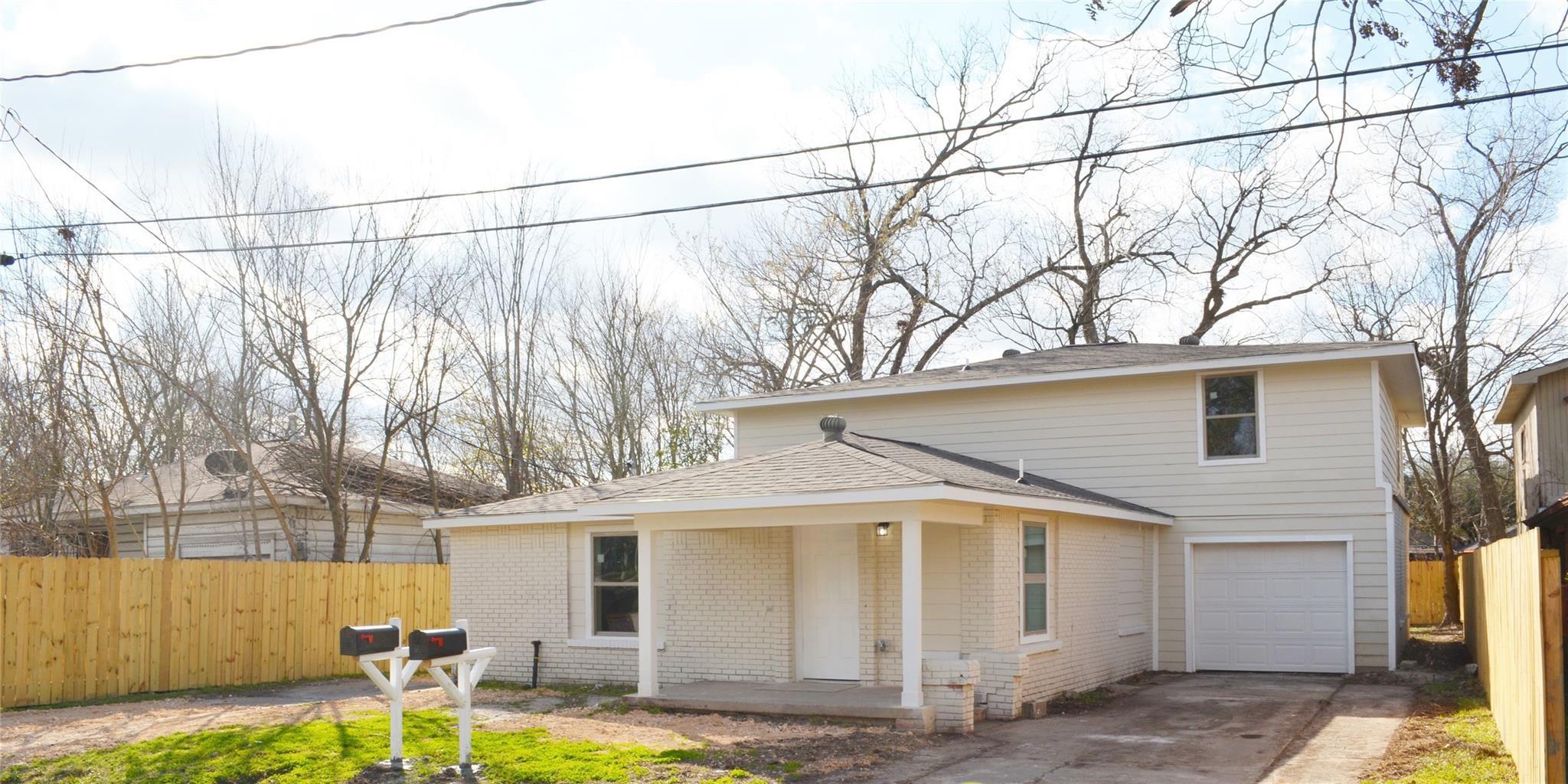 3007 Grovey St, Houston, TX 77026 photo