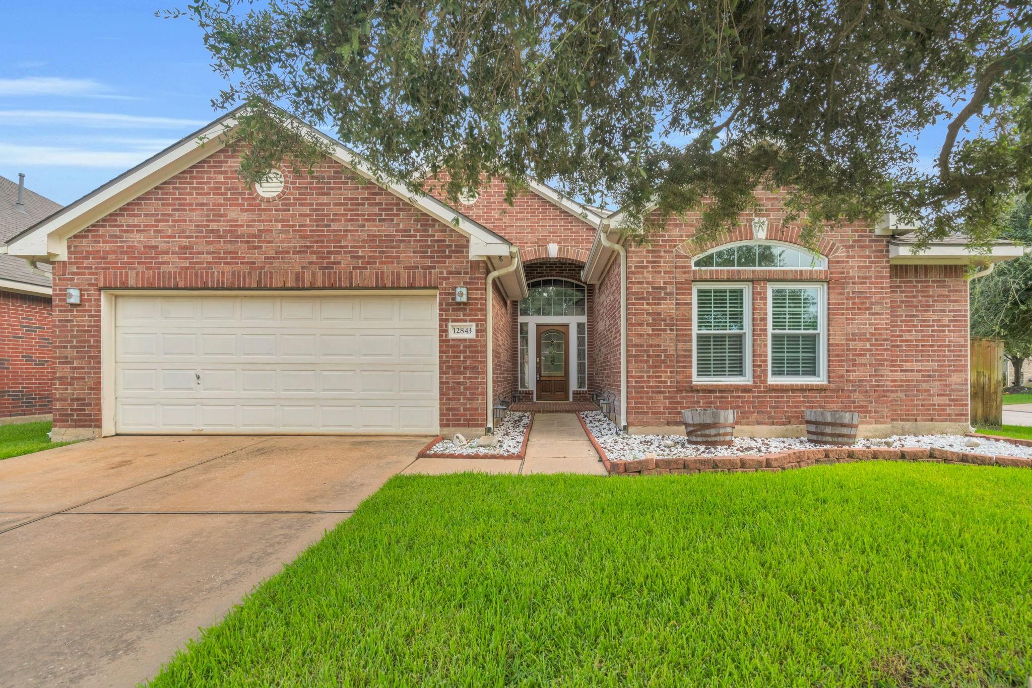 12843 Sherlock Acres Dr, Tomball, TX 77377
