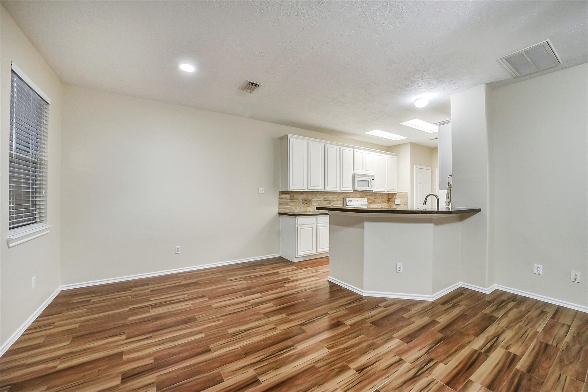 75 Summerhaze Cir, The Woodlands, TX 77382 photo