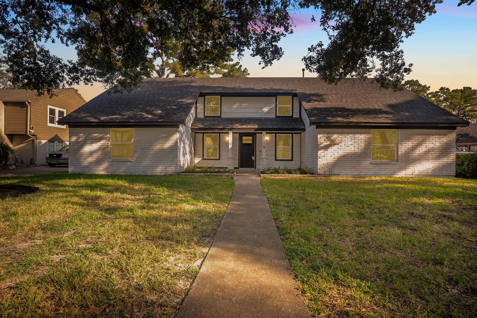 5119 Green Spring Dr, Houston, TX 77066 photo