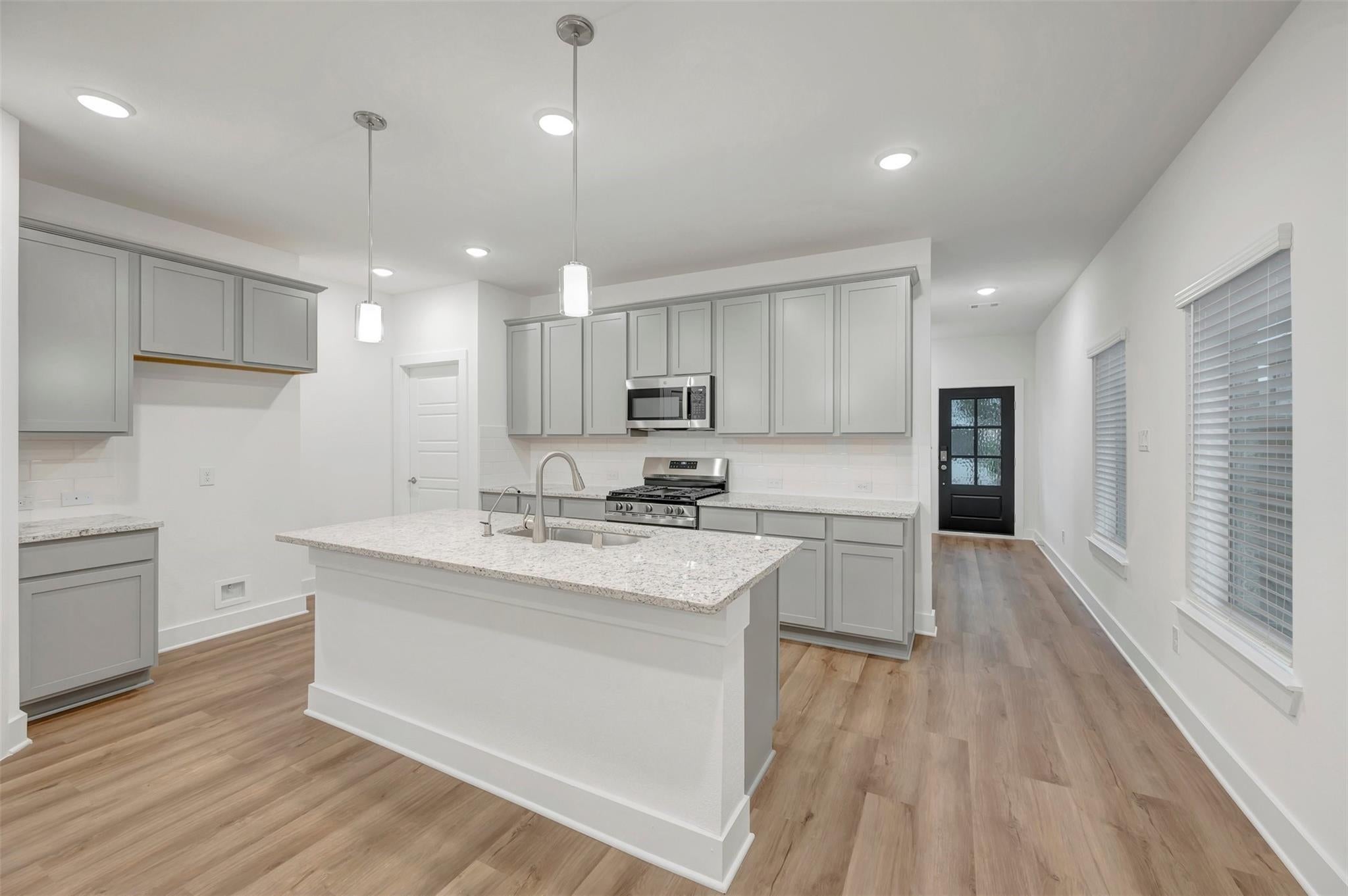 8310 Blue Shell Ln, Cypress, TX 77433 photo