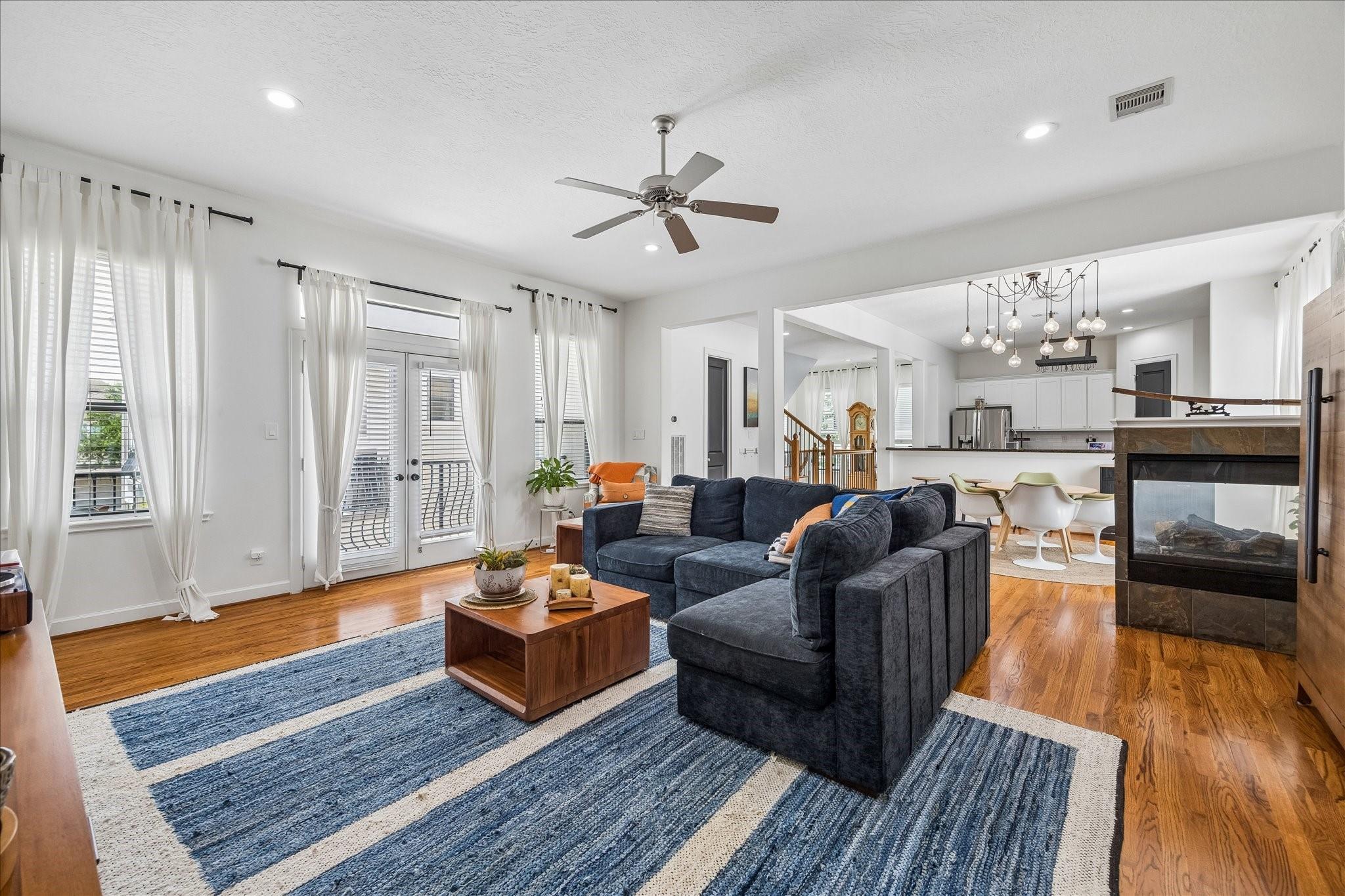 1410 Malone St, Houston, TX 77007