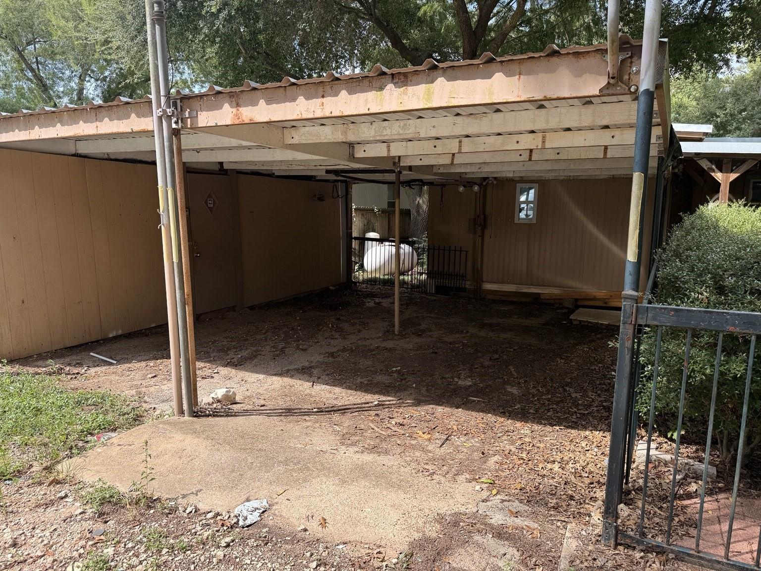 13320 Brigadier Dr, Willis, TX 77318 photo