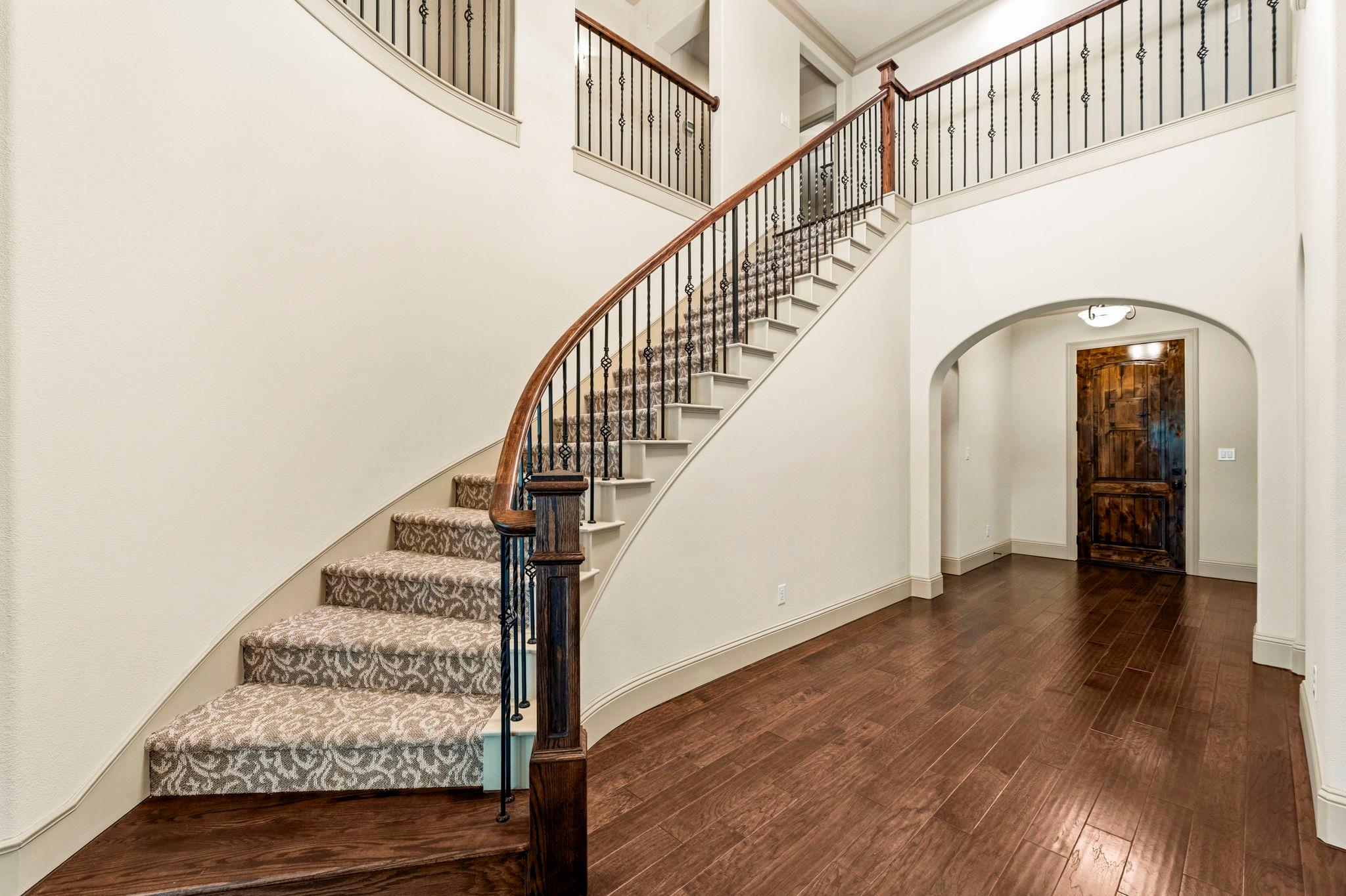3 Shearling Ct, The Woodlands, TX 77389 photo