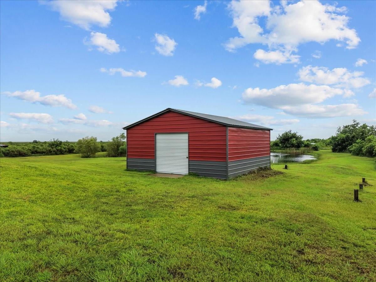 10015 S Redfish Dr, Hitchcock, TX 77563 photo