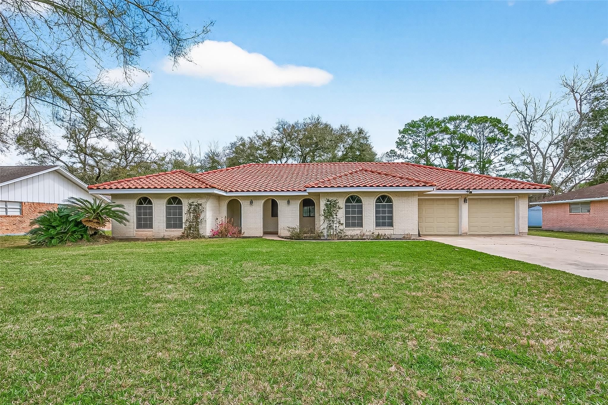 5607 Avenue M #1/2, Santa Fe, TX 77510 photo