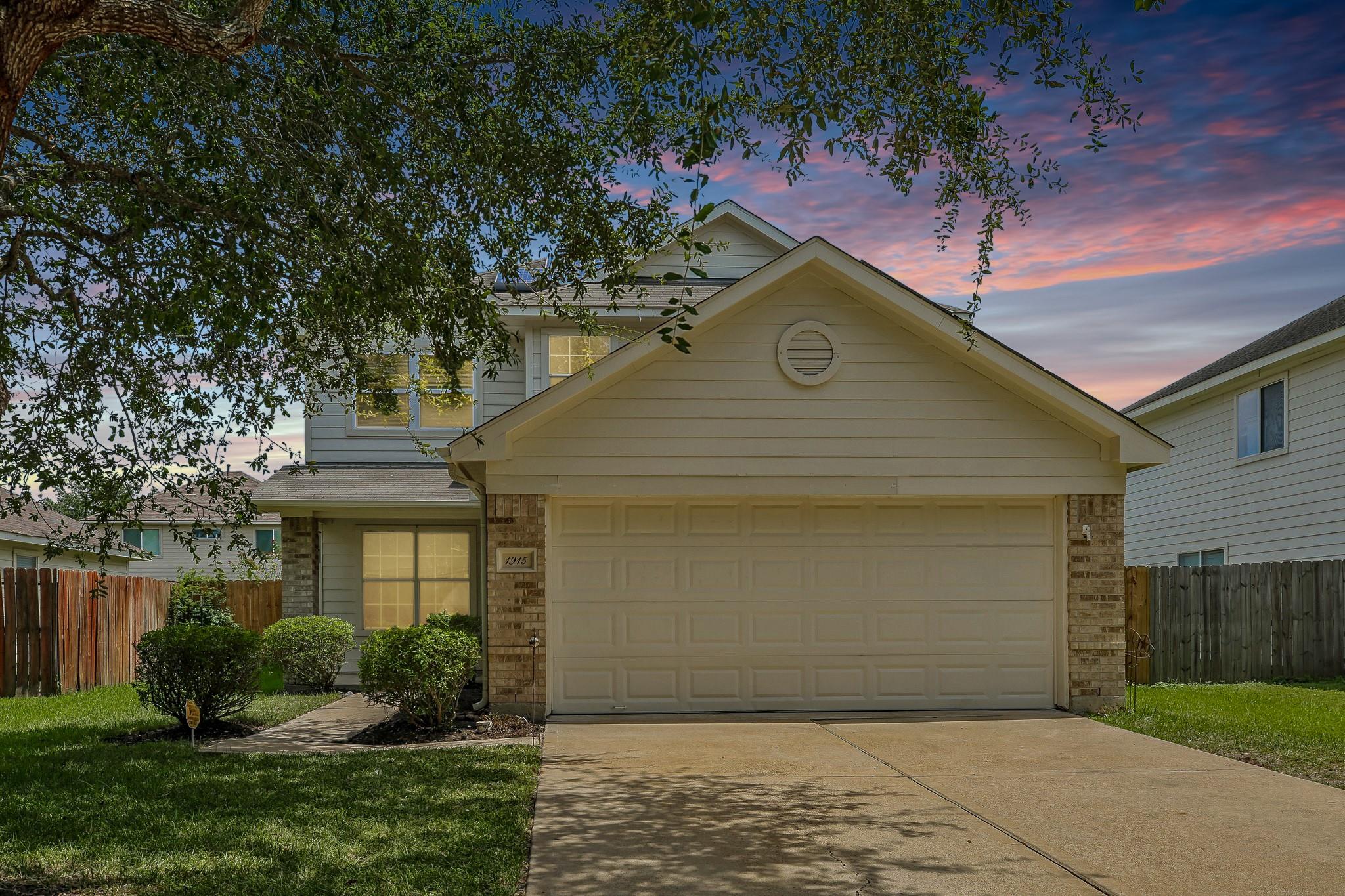 1915 Mossy Point Ct, Richmond, TX 77469 photo