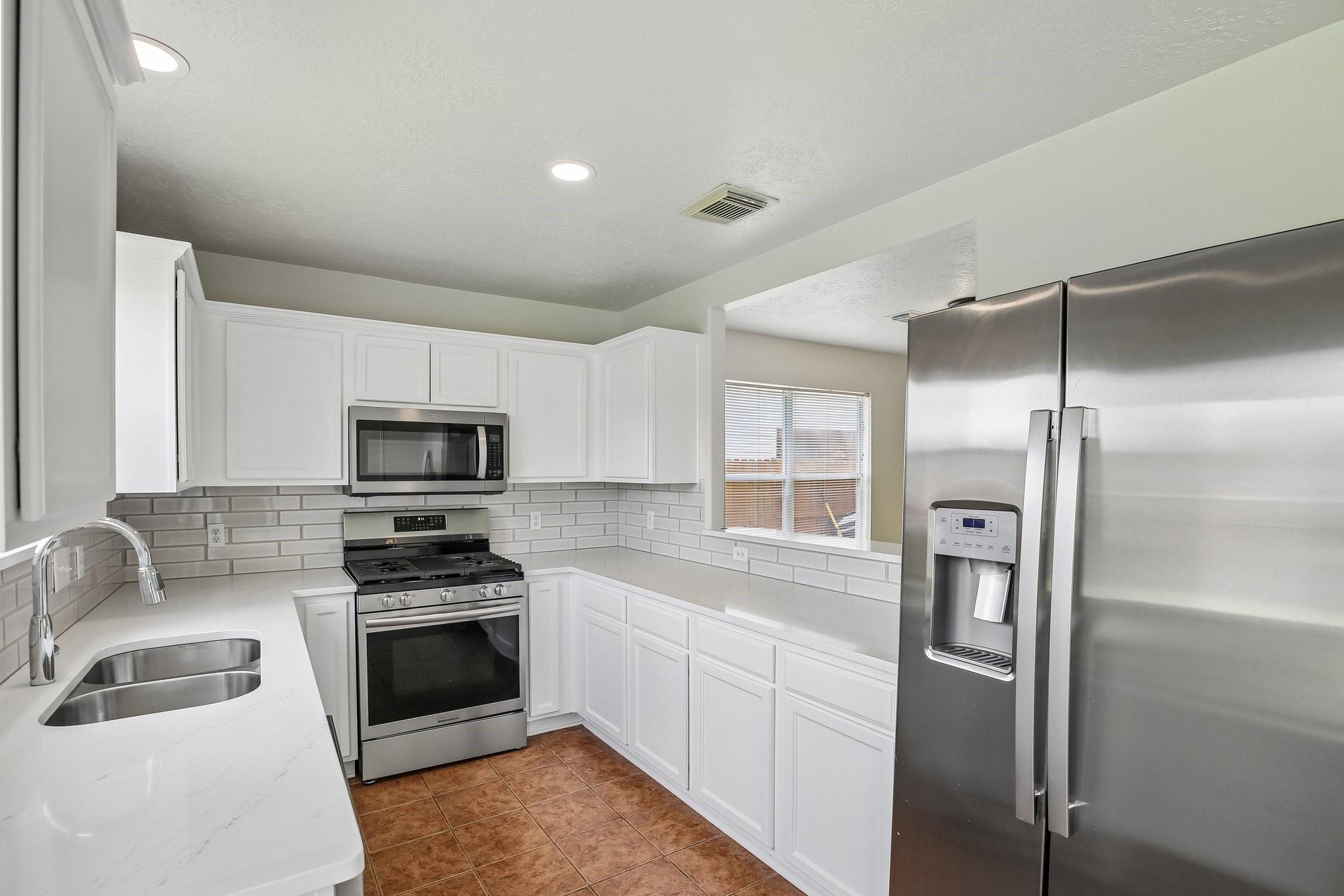 1915 Mossy Point Ct, Richmond, TX 77469 photo