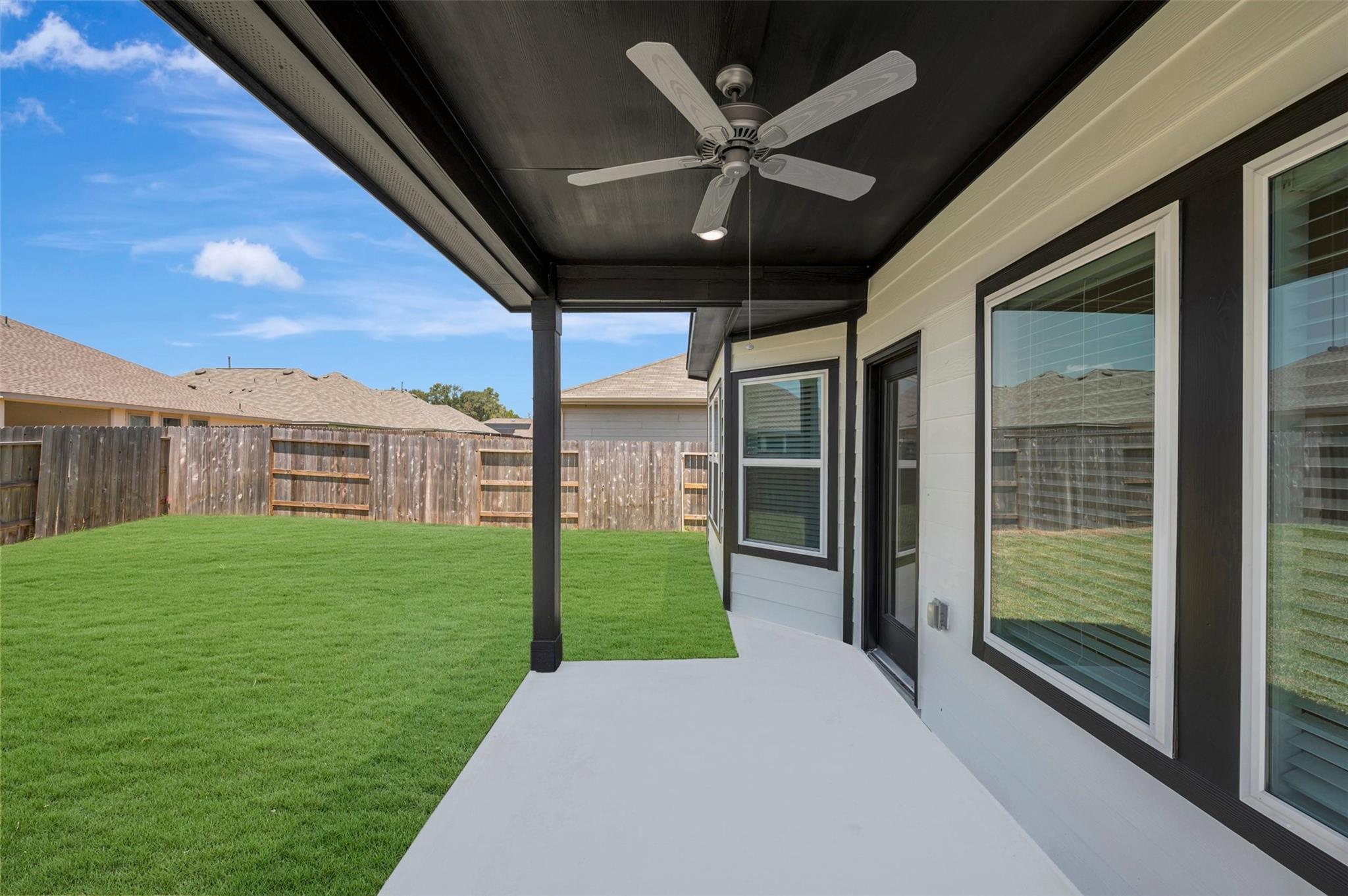 16842 Cockspur Hawthrown Ln, New Caney, TX 77357 photo