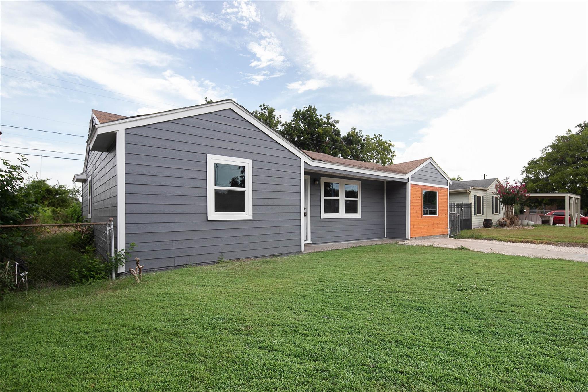 3205 Stallings Dr, Houston, TX 77088 photo