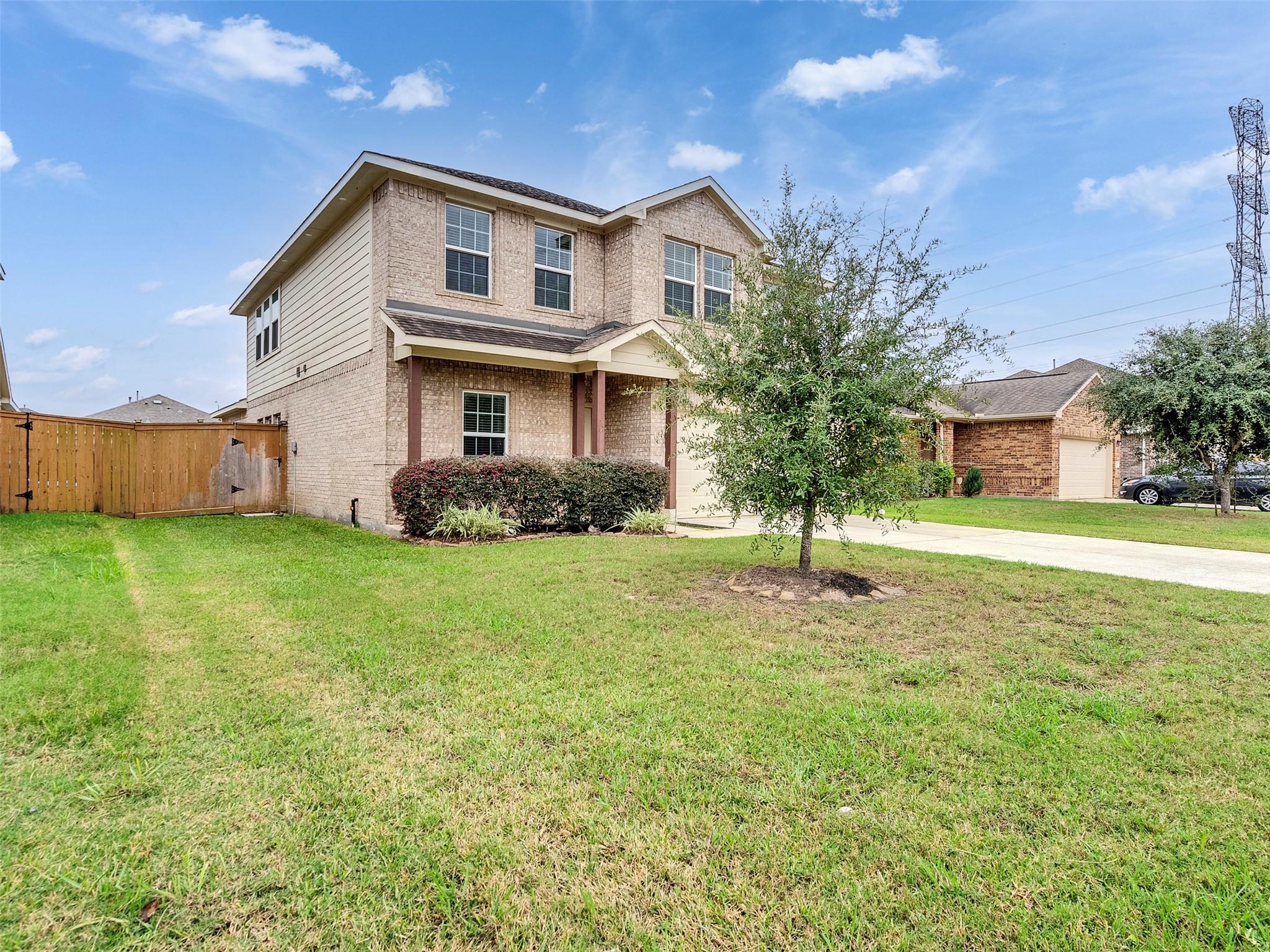 11322 Thompson Bend Dr, Humble, TX 77396 photo
