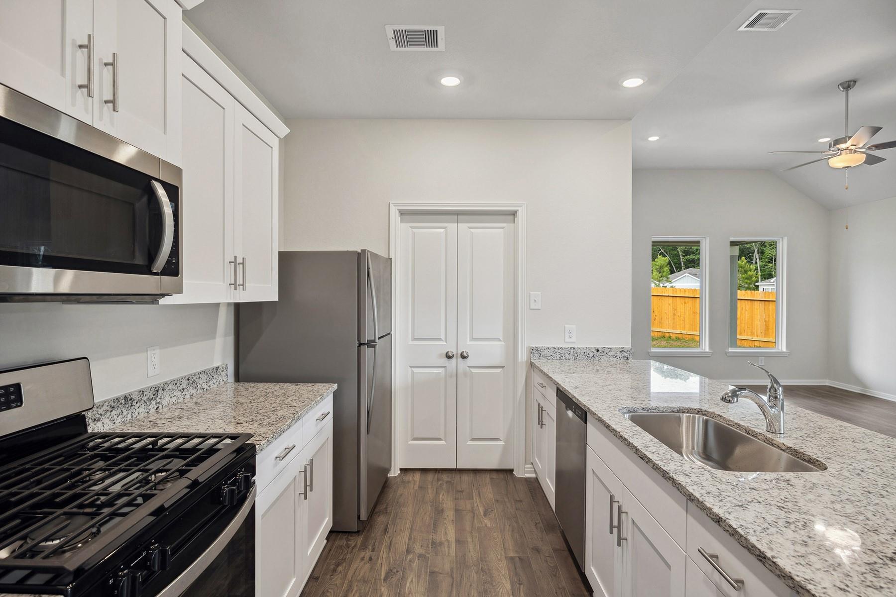 23106 Petal Cypress Ct, Hockley, TX 77447 photo