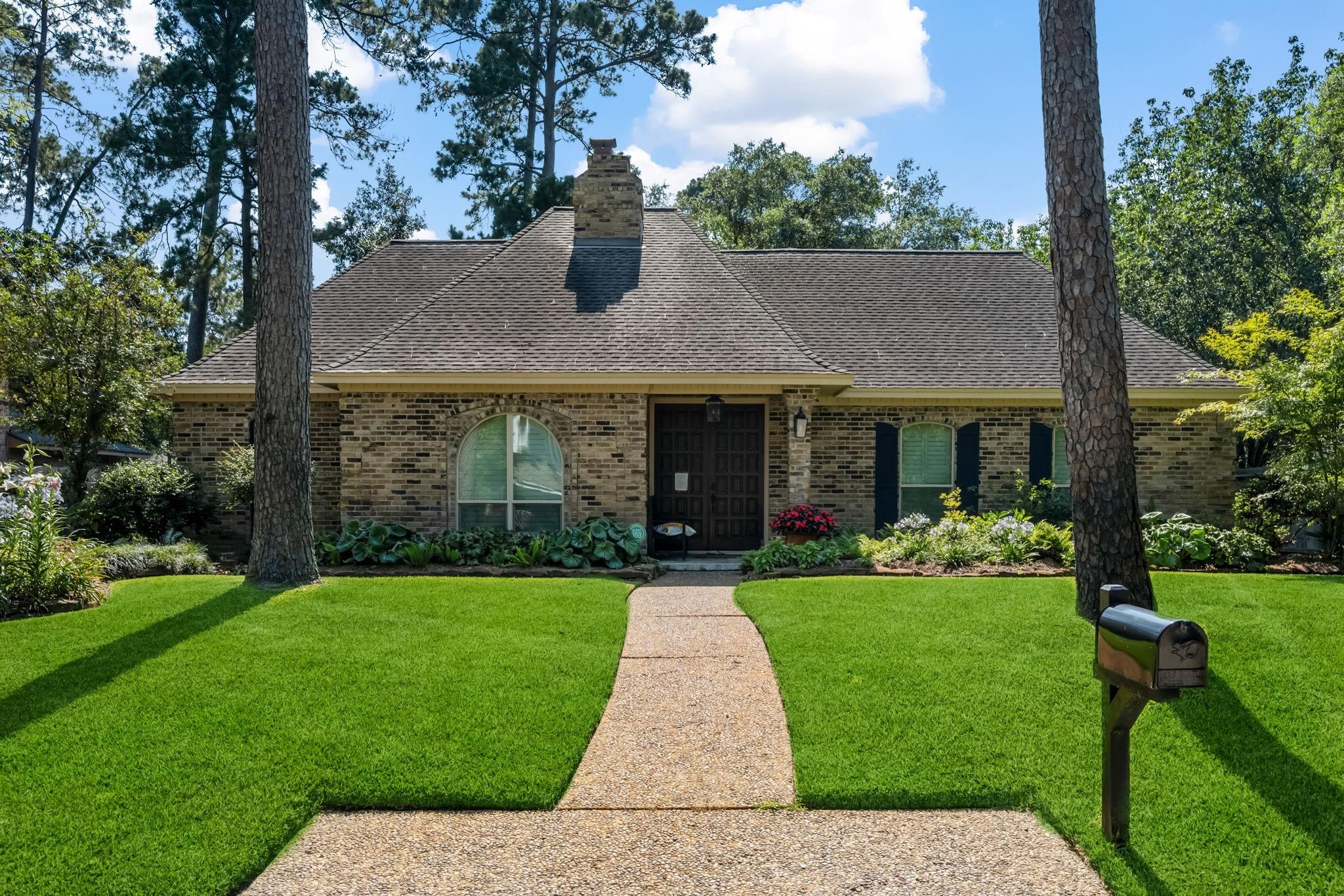 1723 Hidden Villa Dr, Kingwood, TX 77339