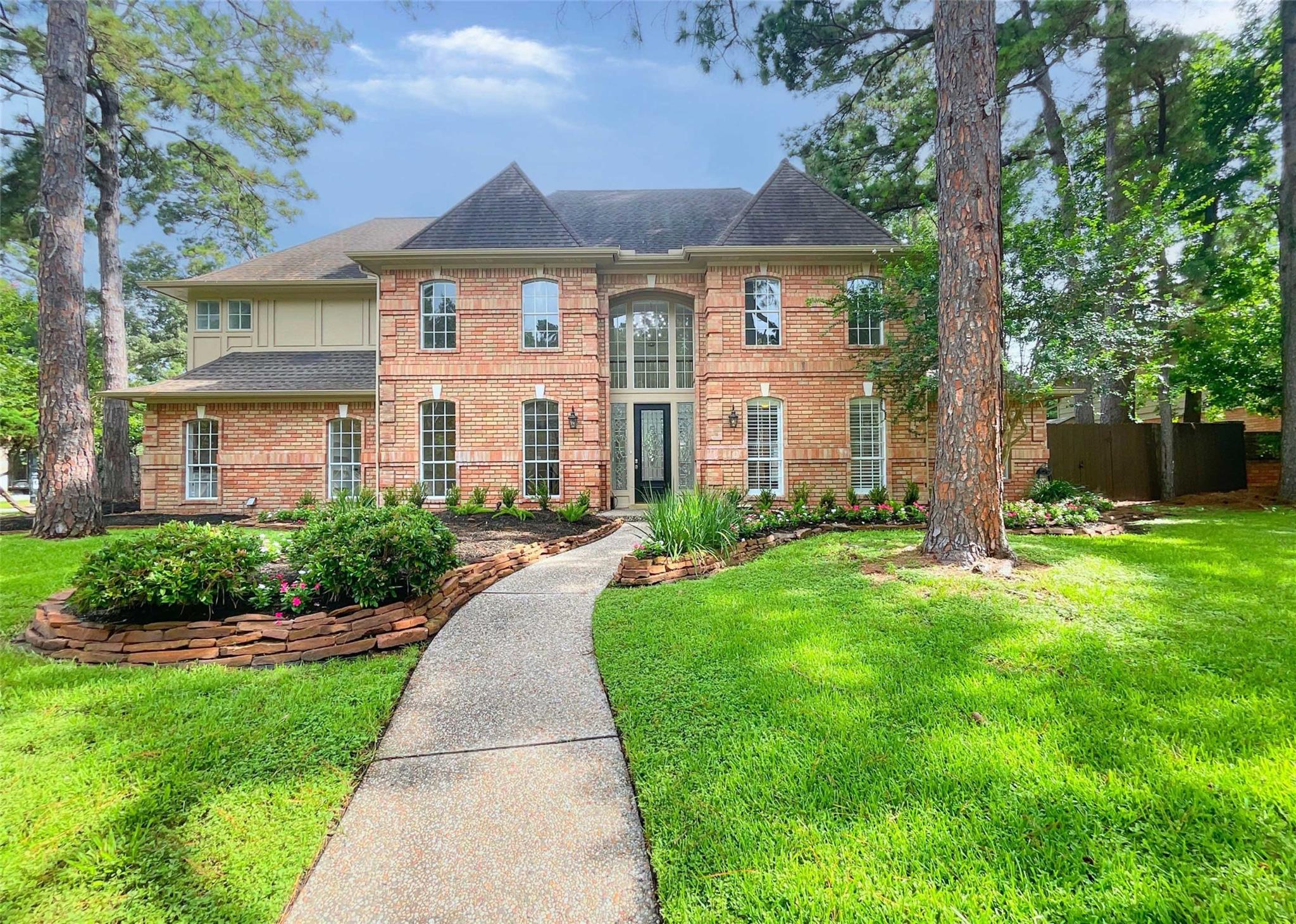 1810 7 Maples Dr, Houston, TX 77345 photo