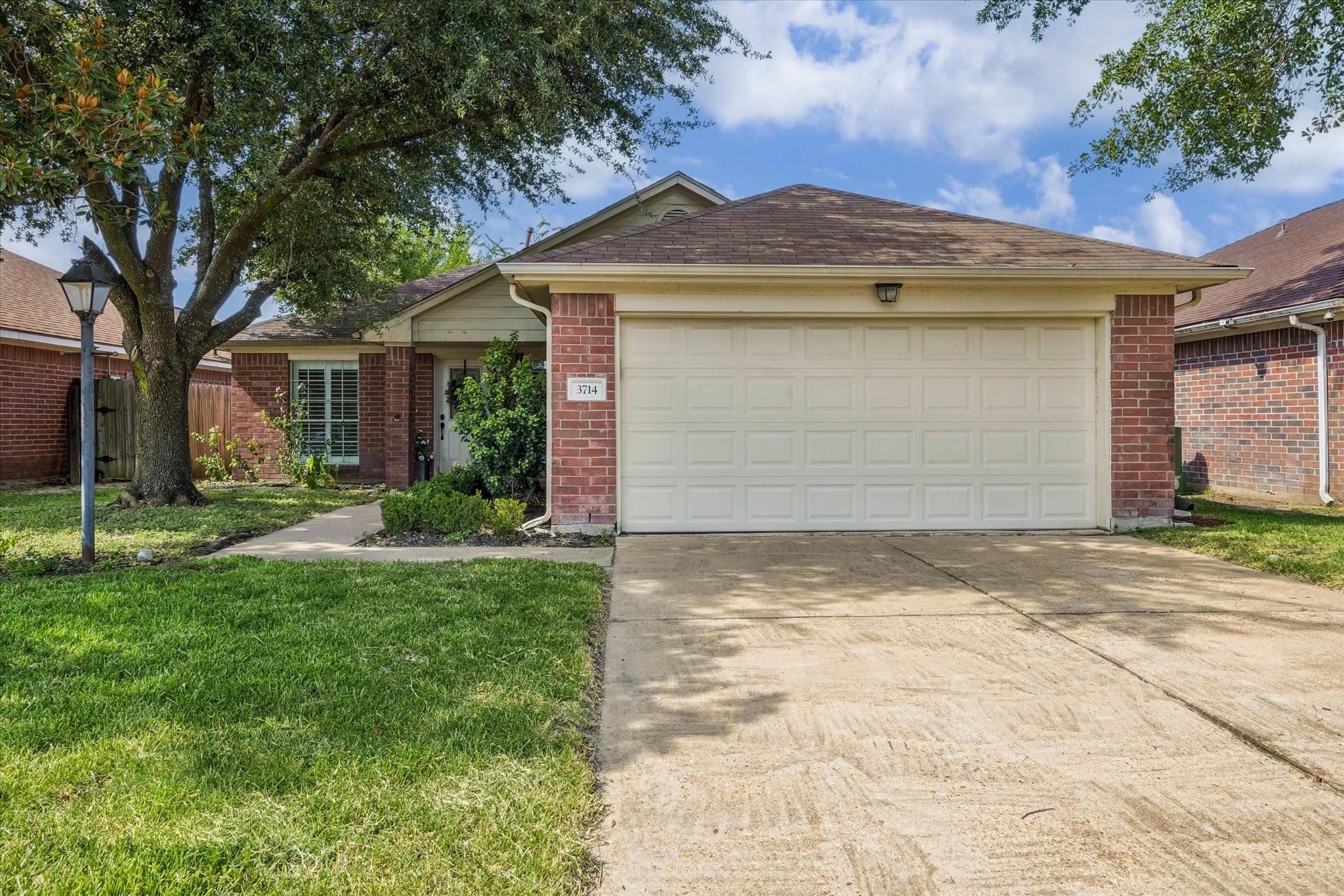 3714 Colleen Woods Cir, Houston, TX 77080 photo