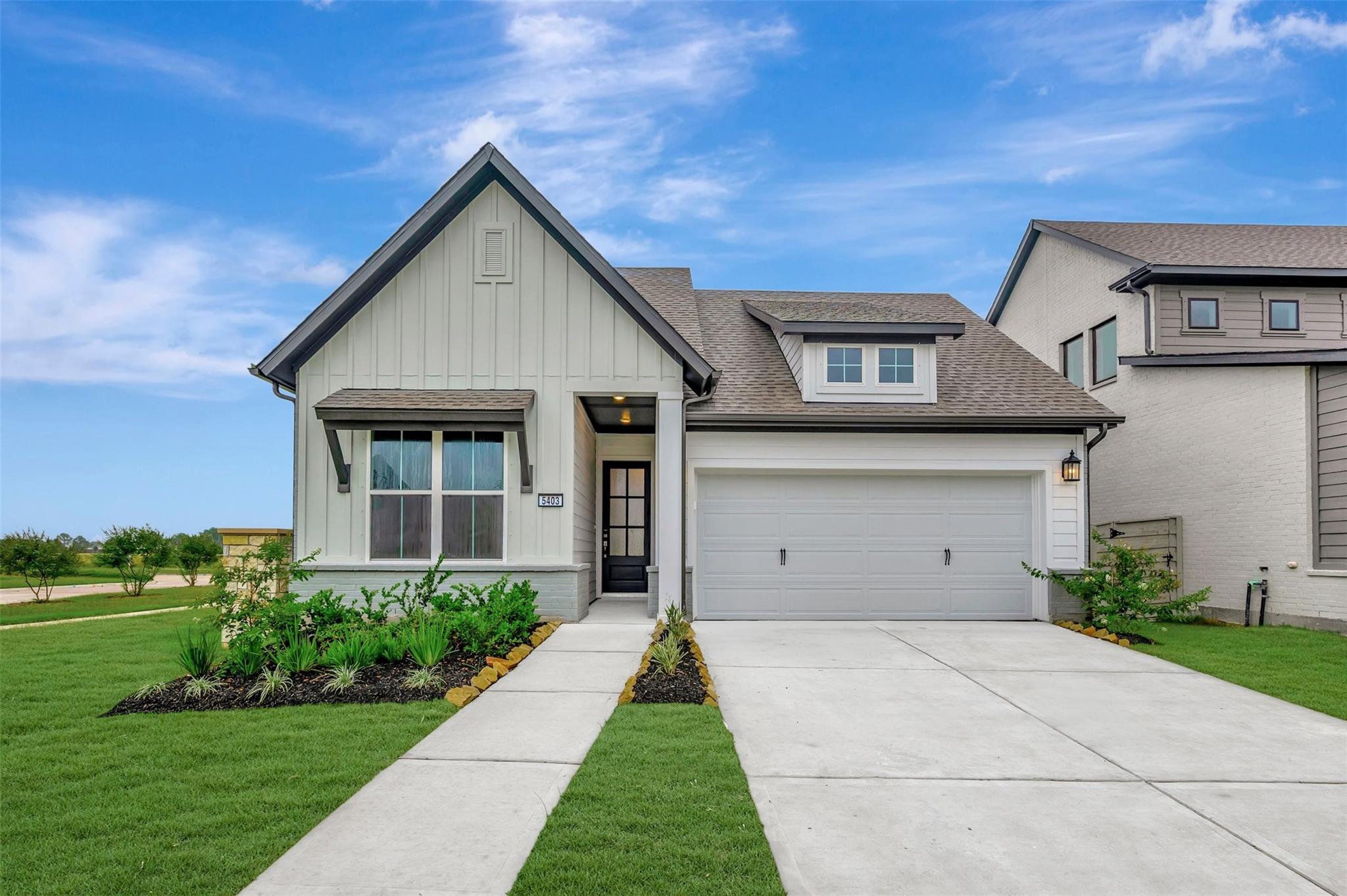5403 Mango Bluffs St, Manvel, TX 77578