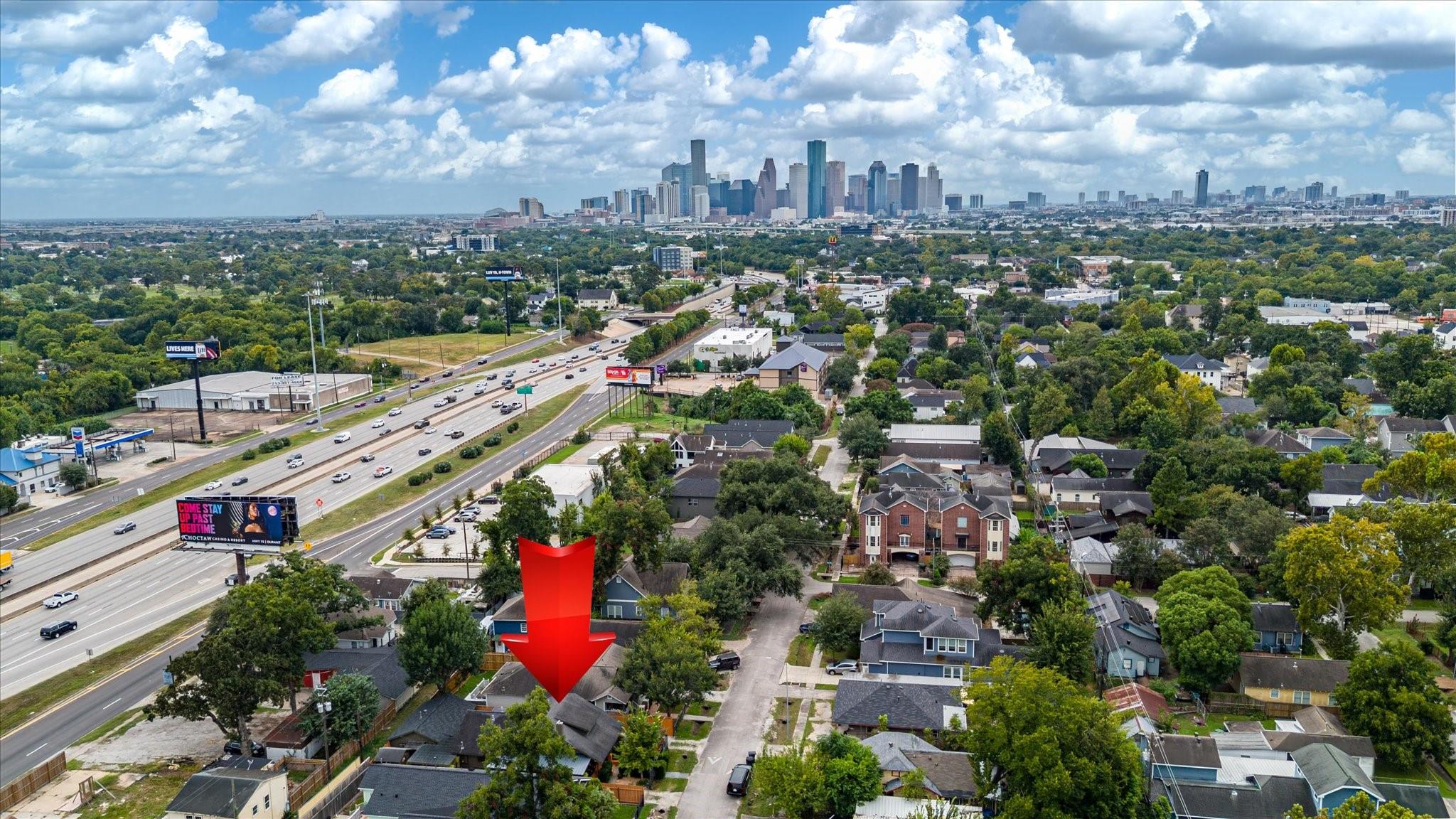 606 Vincent St, Houston, TX 77009