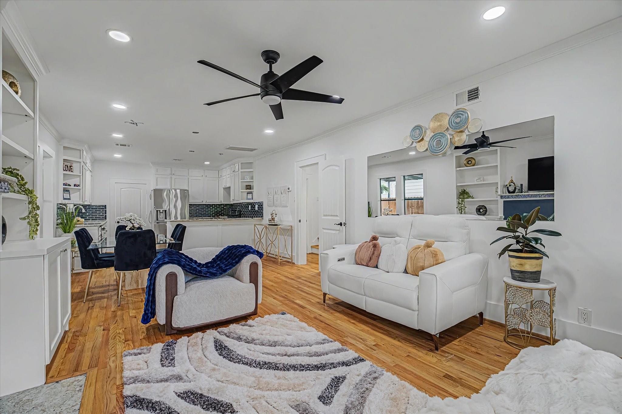 606 Vincent St, Houston, TX 77009 photo