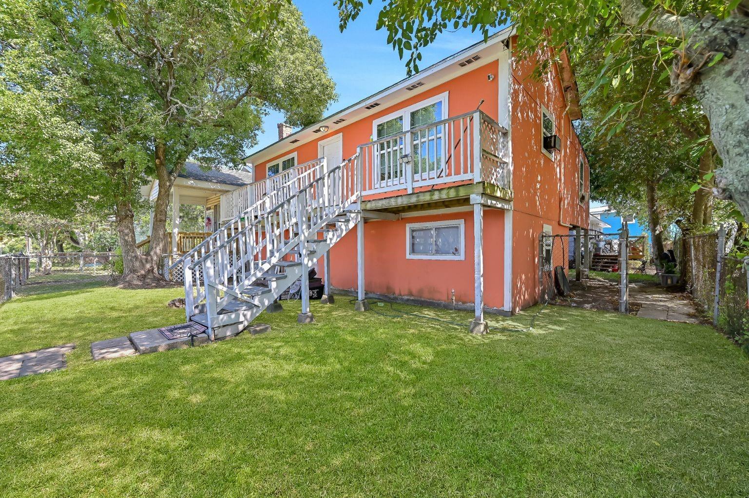 4323 Avenue R, Galveston, TX 77550