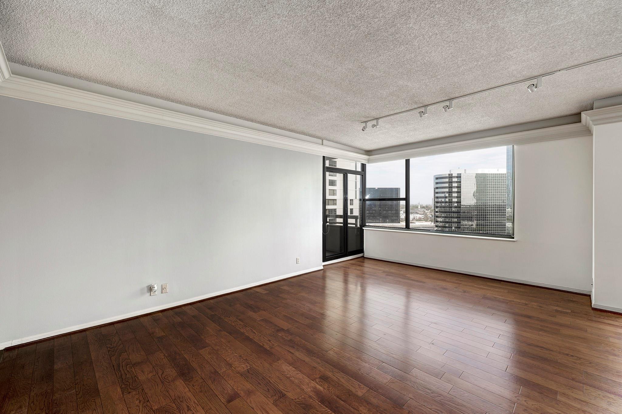 15 Greenway Plz #14 D, Houston, TX 77046 photo