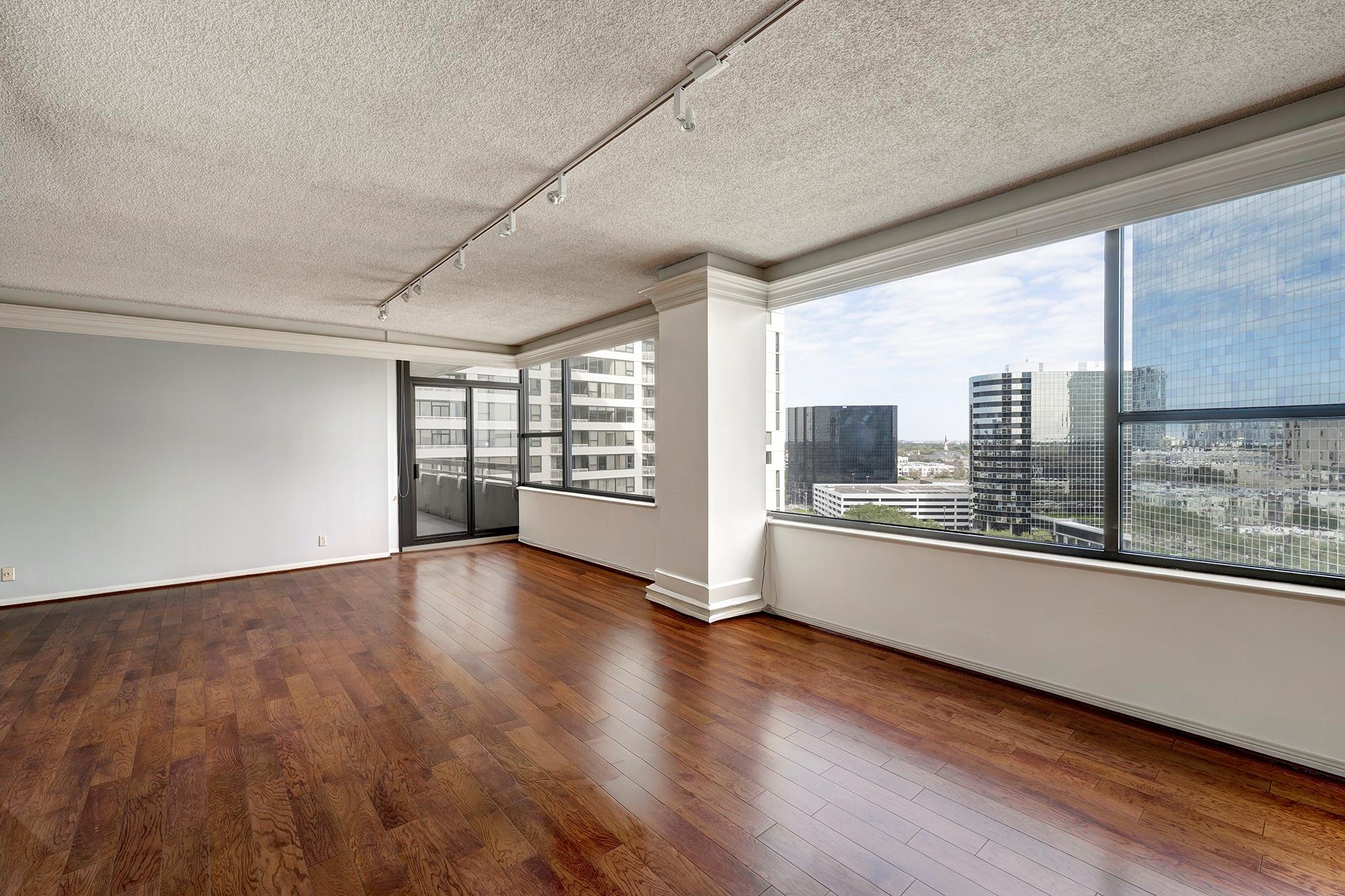 15 Greenway Plz #14 D, Houston, TX 77046 photo