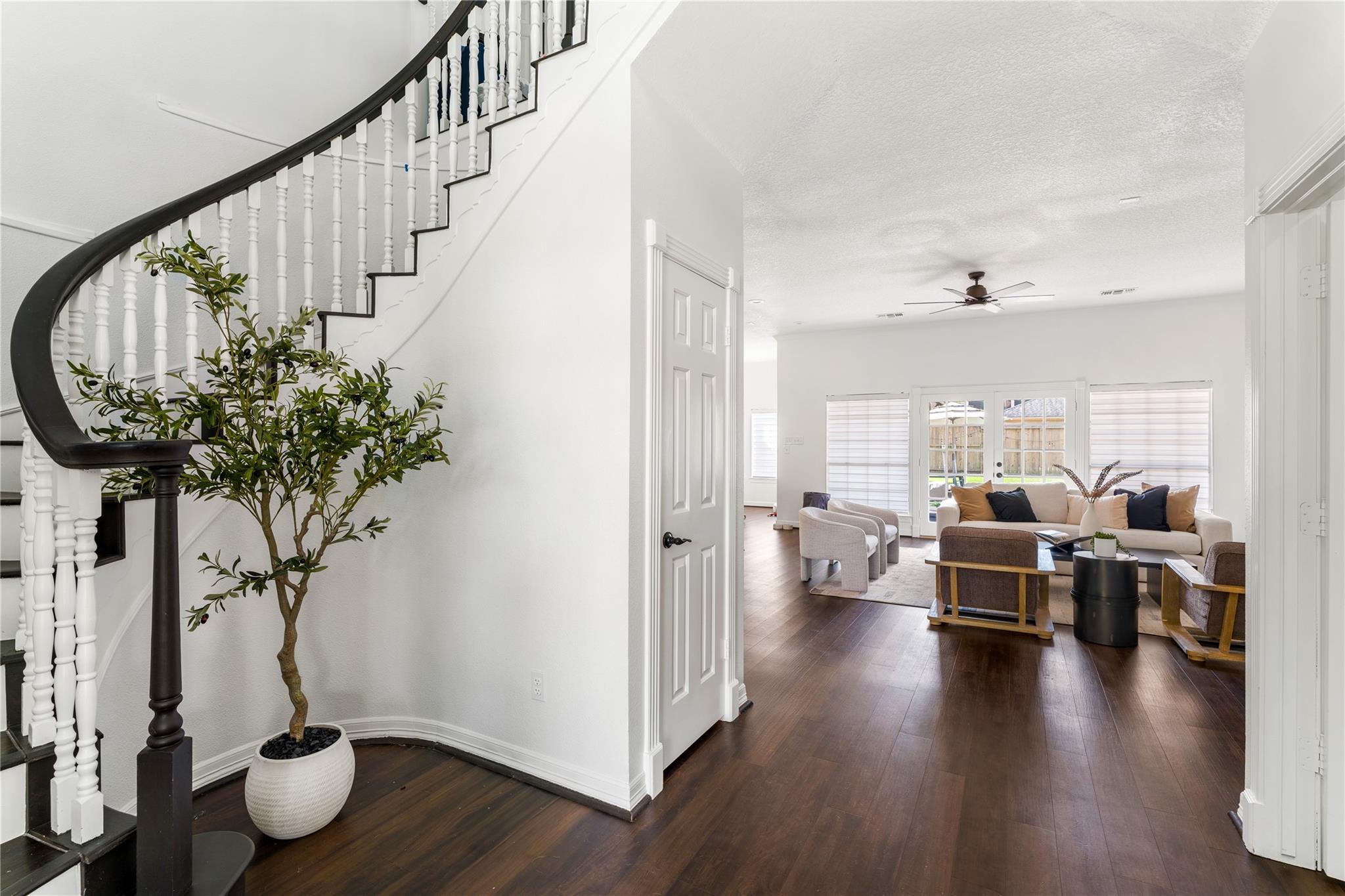 1221 Wedgewood Dr, Sugar Land, TX 77478 photo