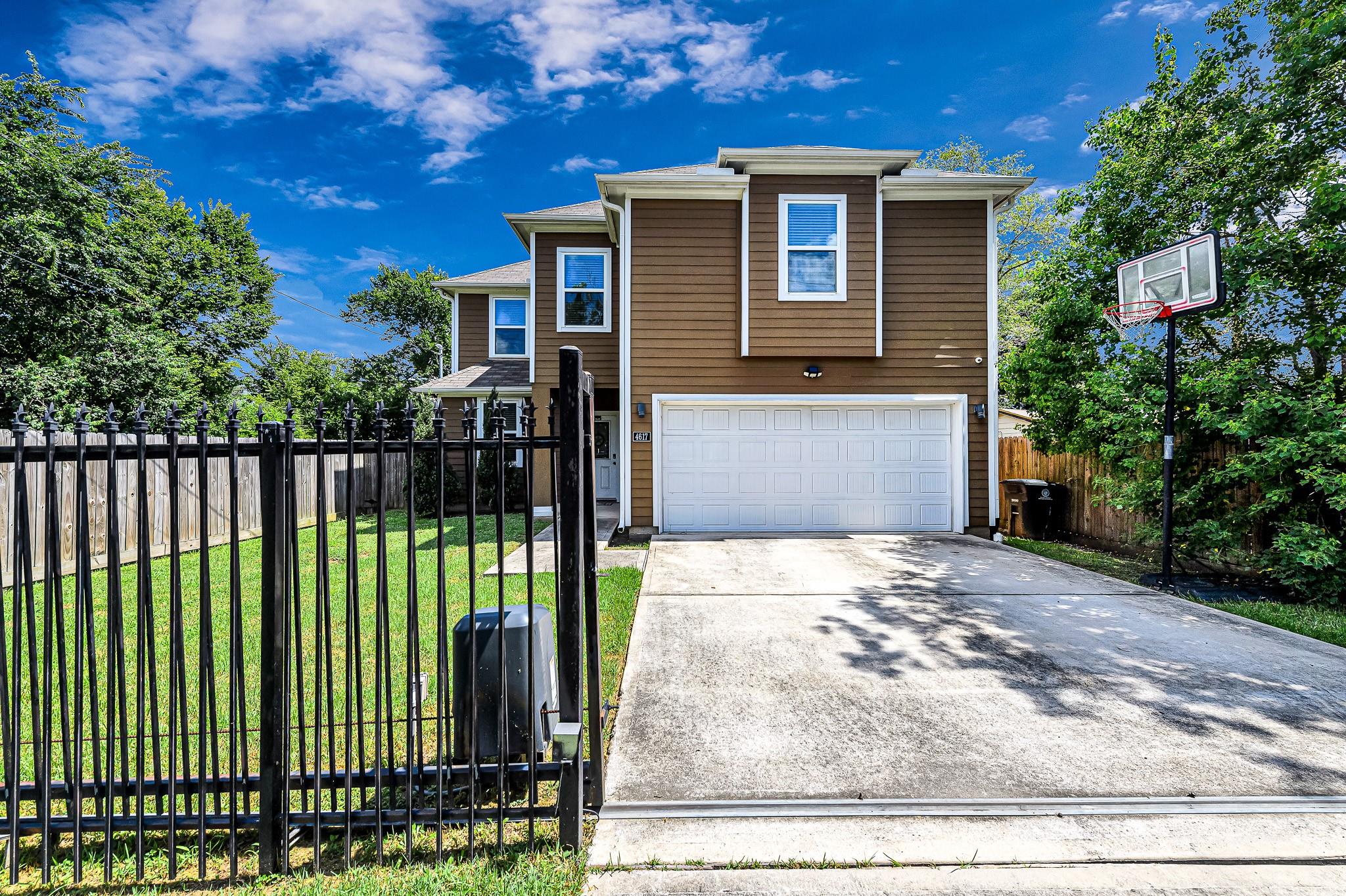 4617 White Rock St, Houston, TX 77051 photo