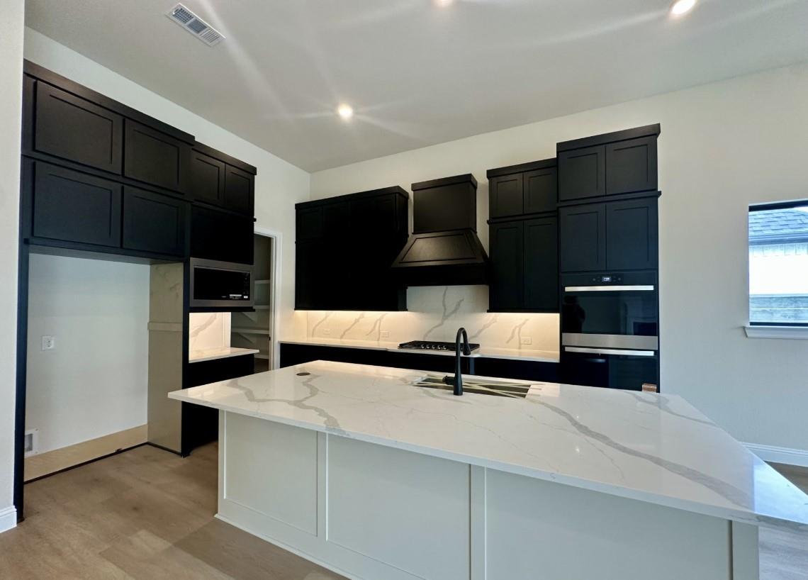 925 Groundwater Way, League City, TX 77546 photo