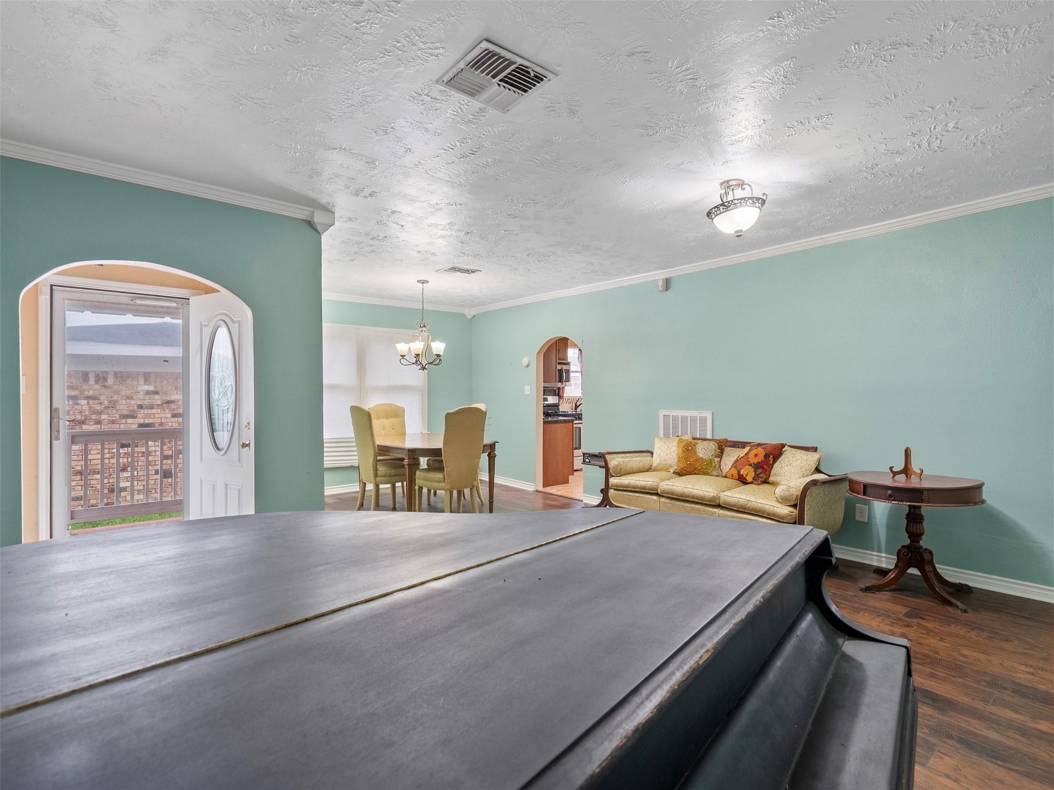 5108 Avenue L St, Galveston, TX 77551 photo