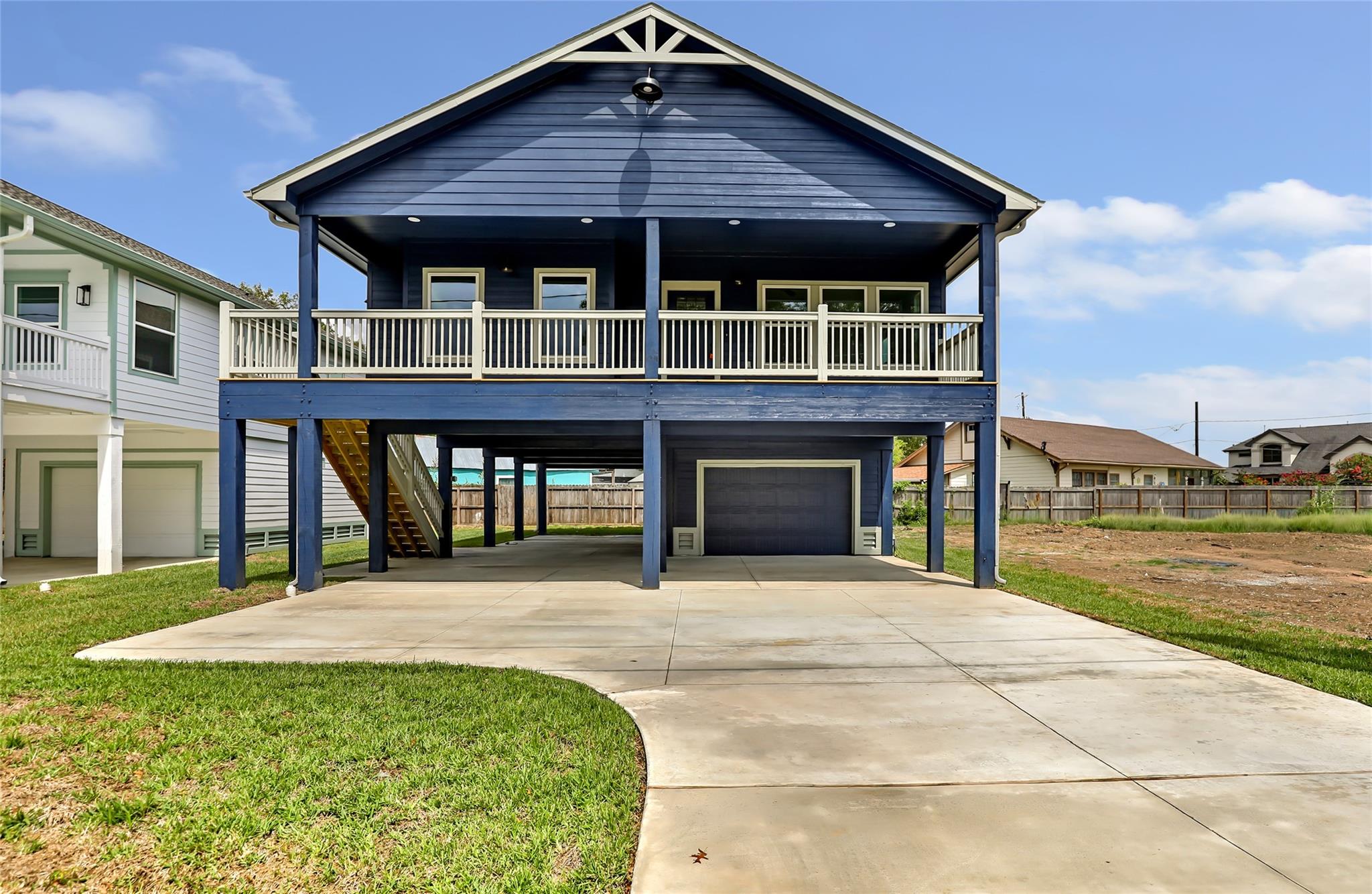 112 Dwire Dr, La Porte, TX 77571