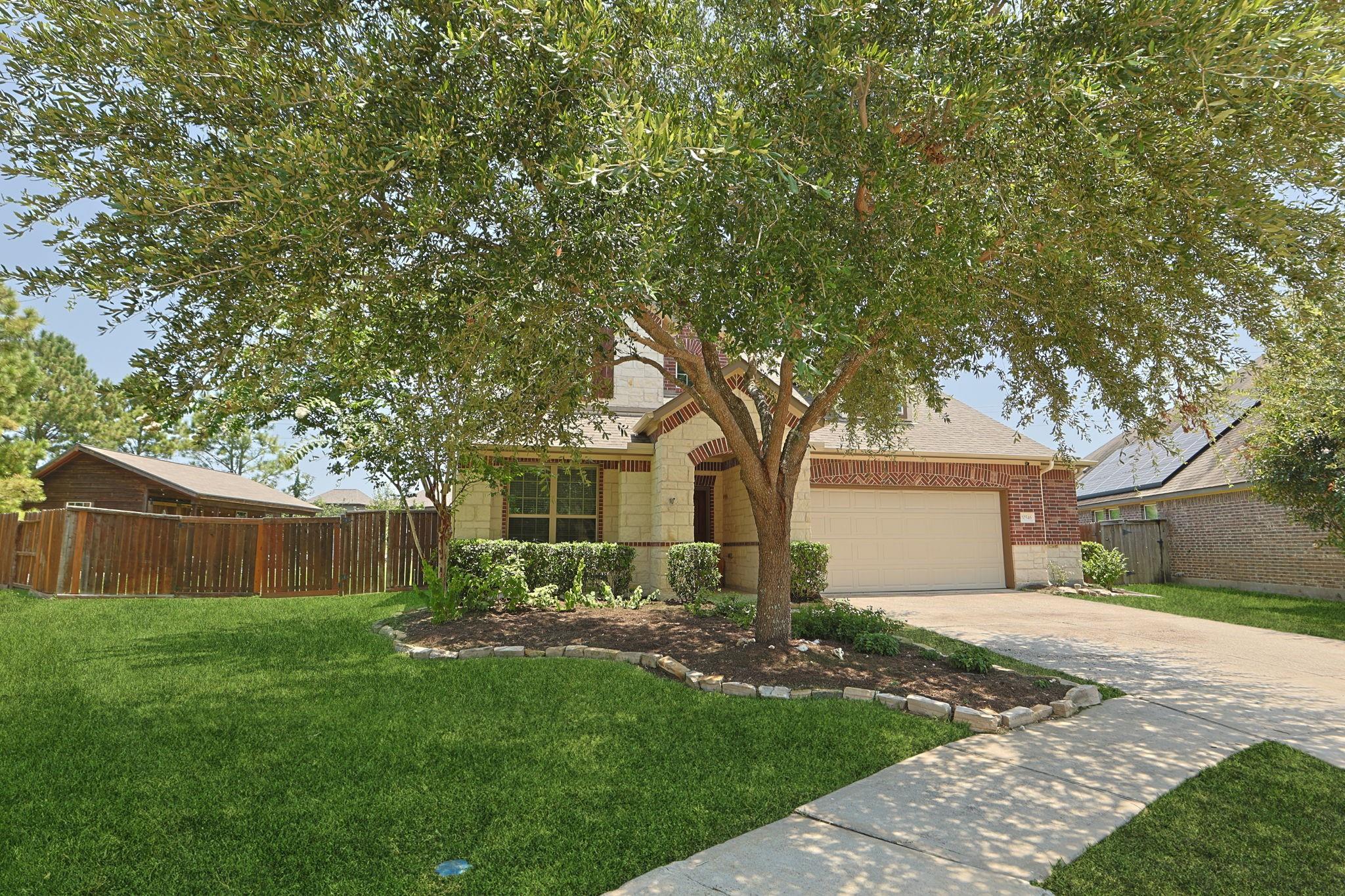 10546 Hartfield Bluff Ln, Cypress, TX 77433 photo