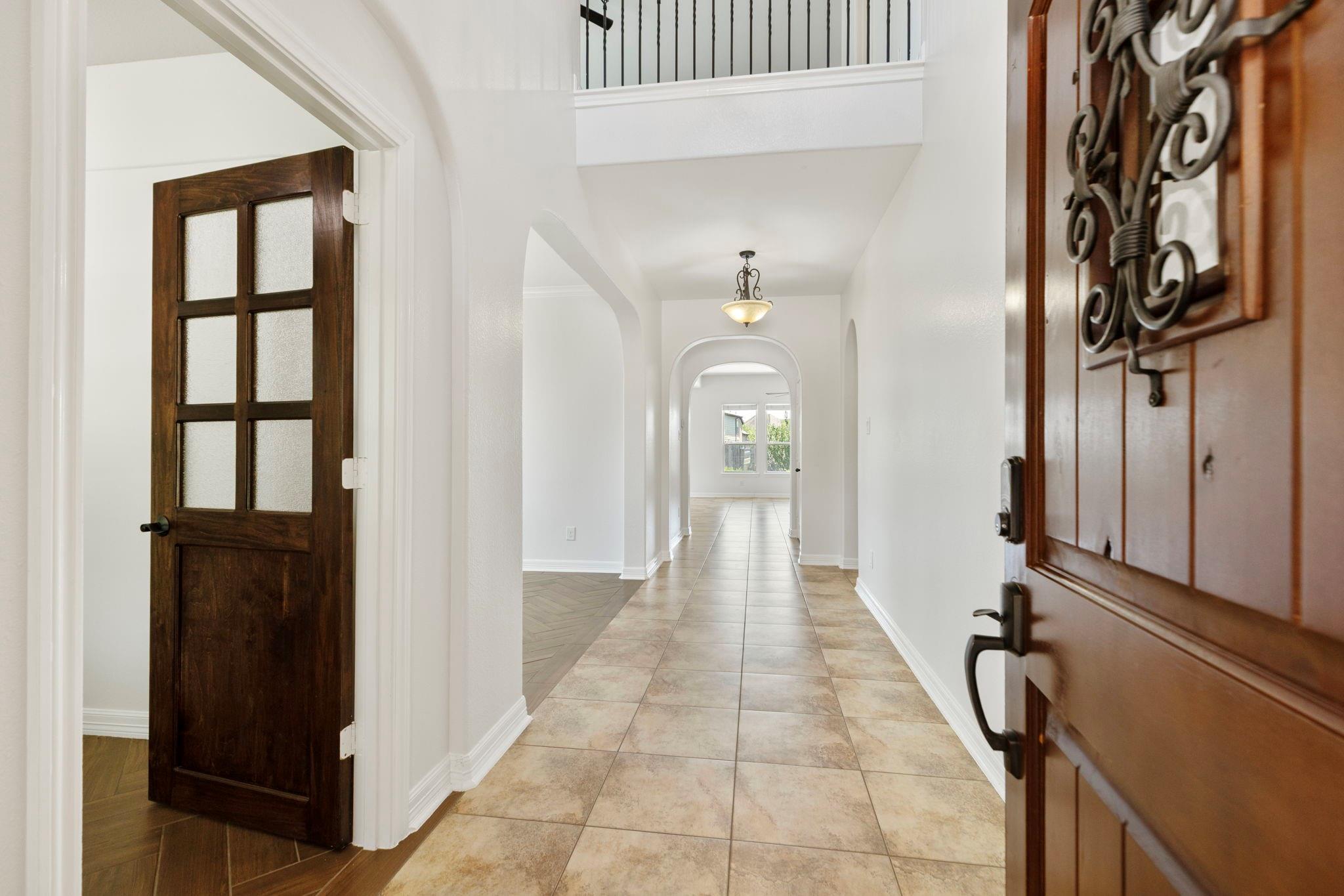10546 Hartfield Bluff Ln, Cypress, TX 77433 photo