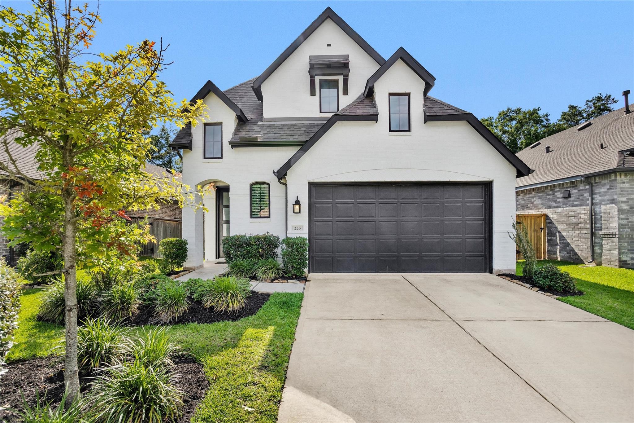 335 Great Hills Dr, Montgomery, TX 77316