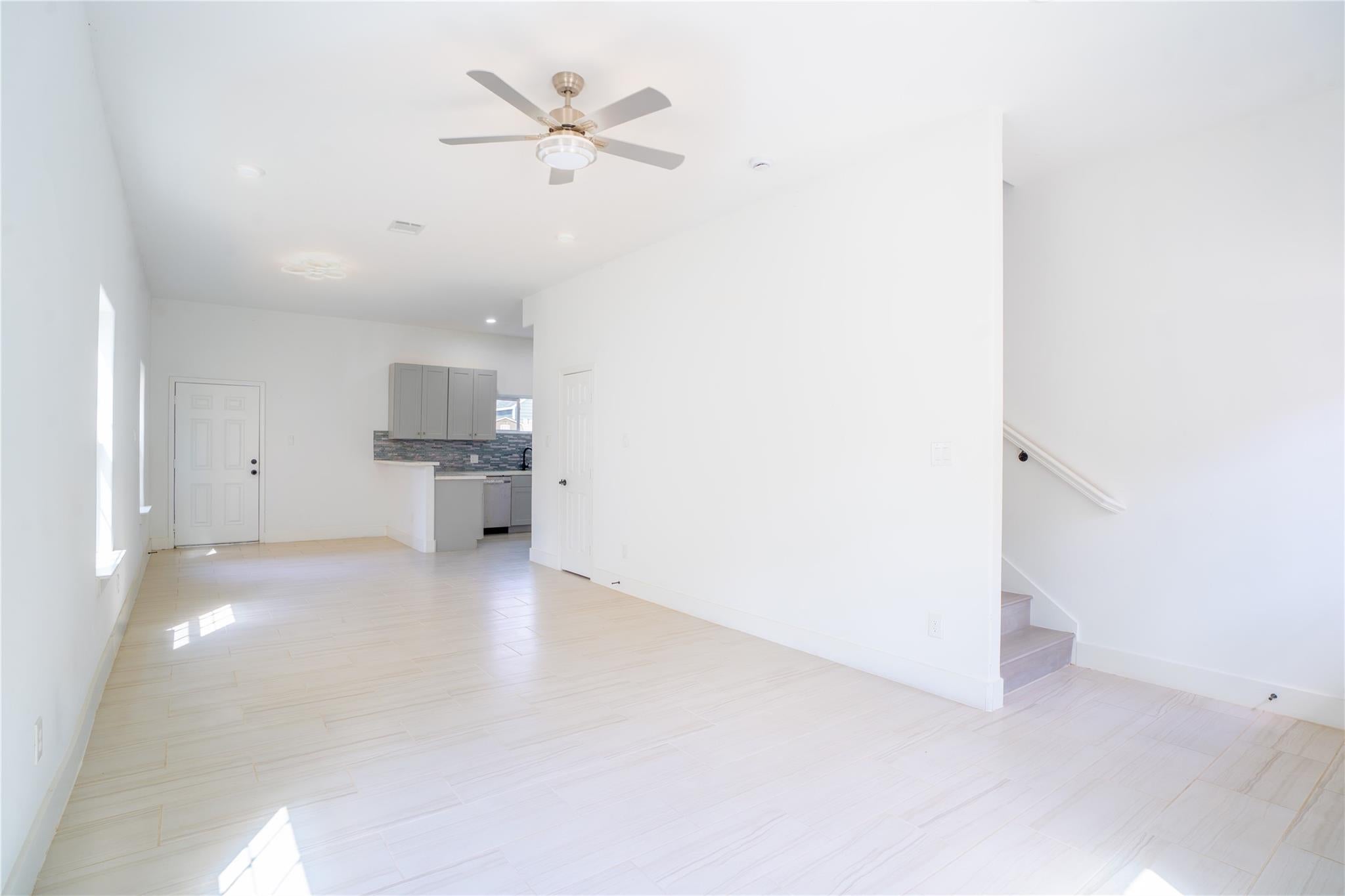 1515 Fairbanks St, Houston, TX 77009 photo