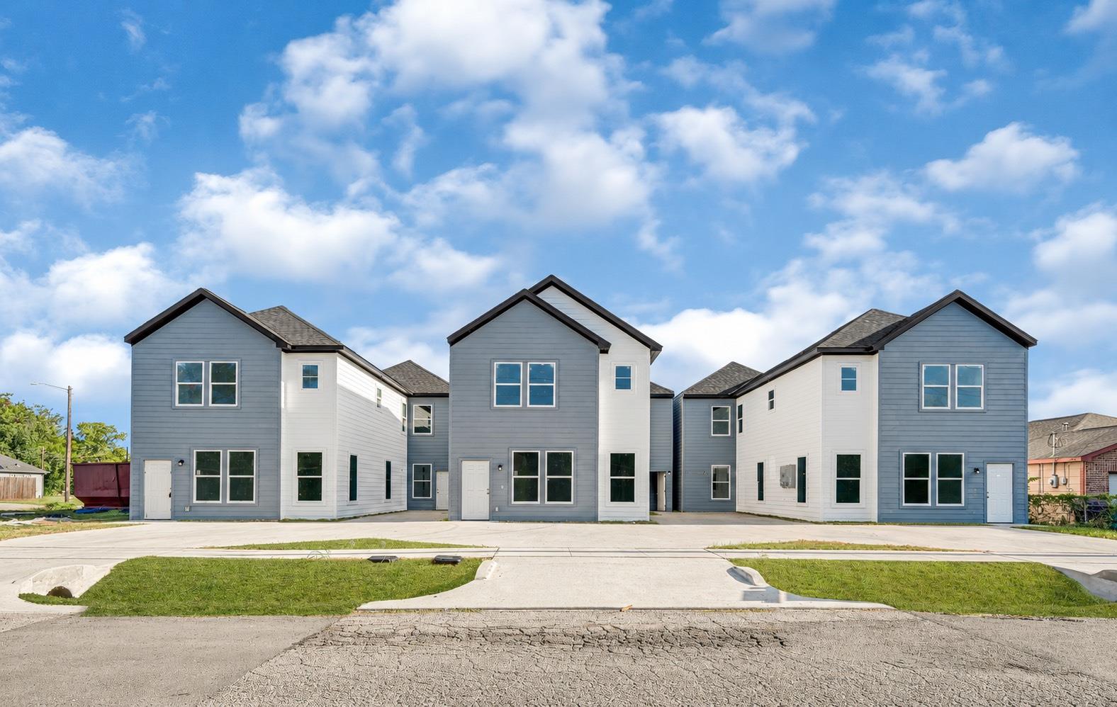 7957 Booker Street Abbey, Houston, TX 77028