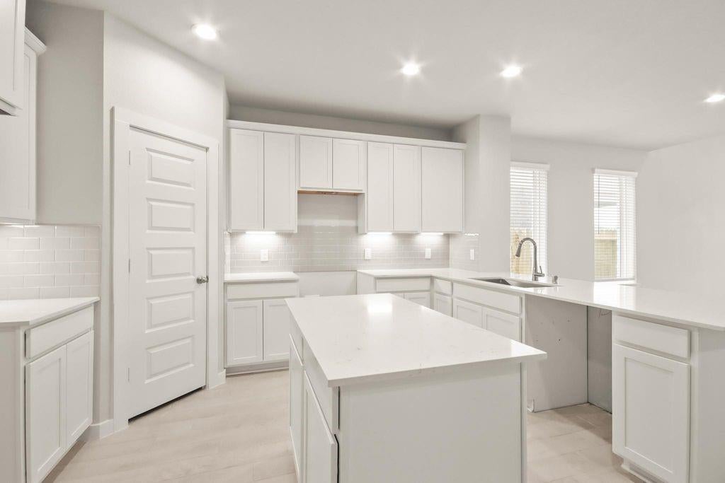 2499 Forest Cedar Ln, Conroe, TX 77301 photo