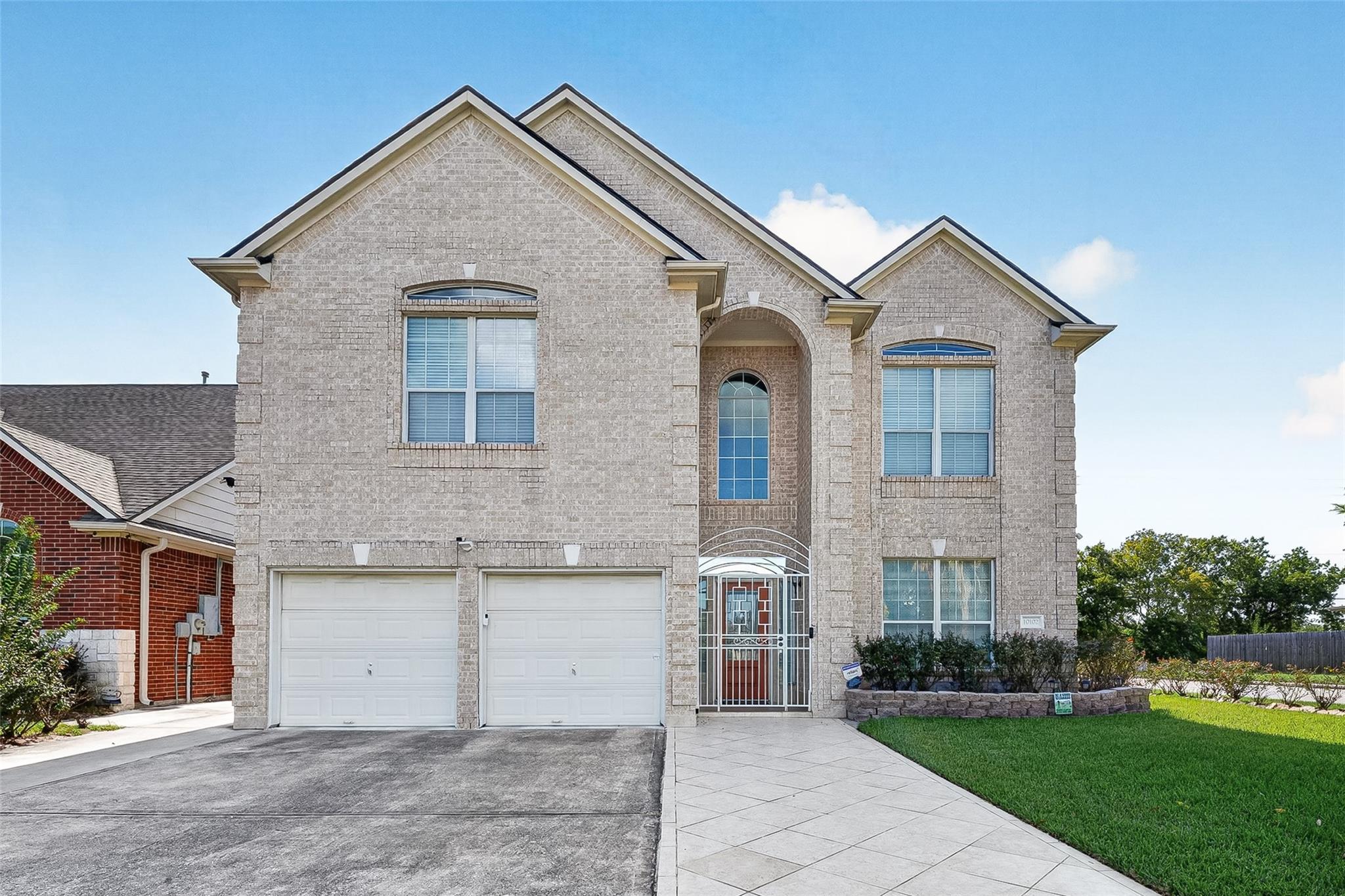 10102 Lizette Ct, Houston, TX 77075 photo
