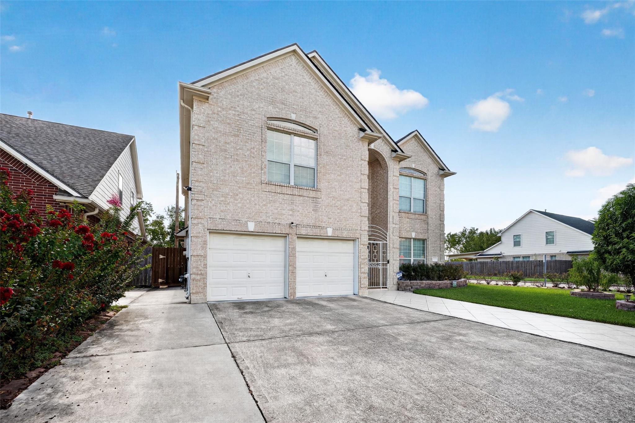 10102 Lizette Ct, Houston, TX 77075 photo