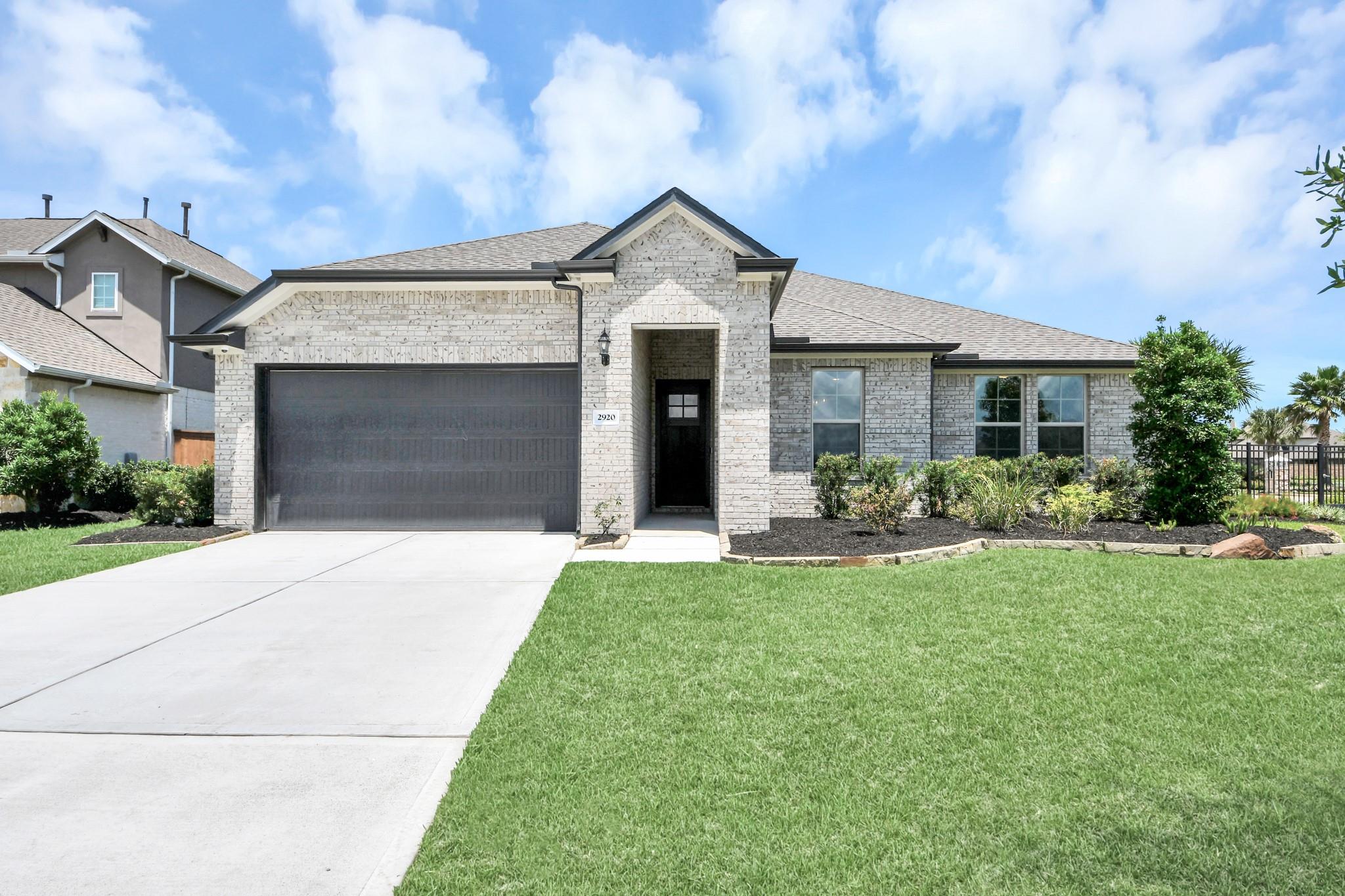2920 Arbor Edge Xing, Texas City, TX 77568