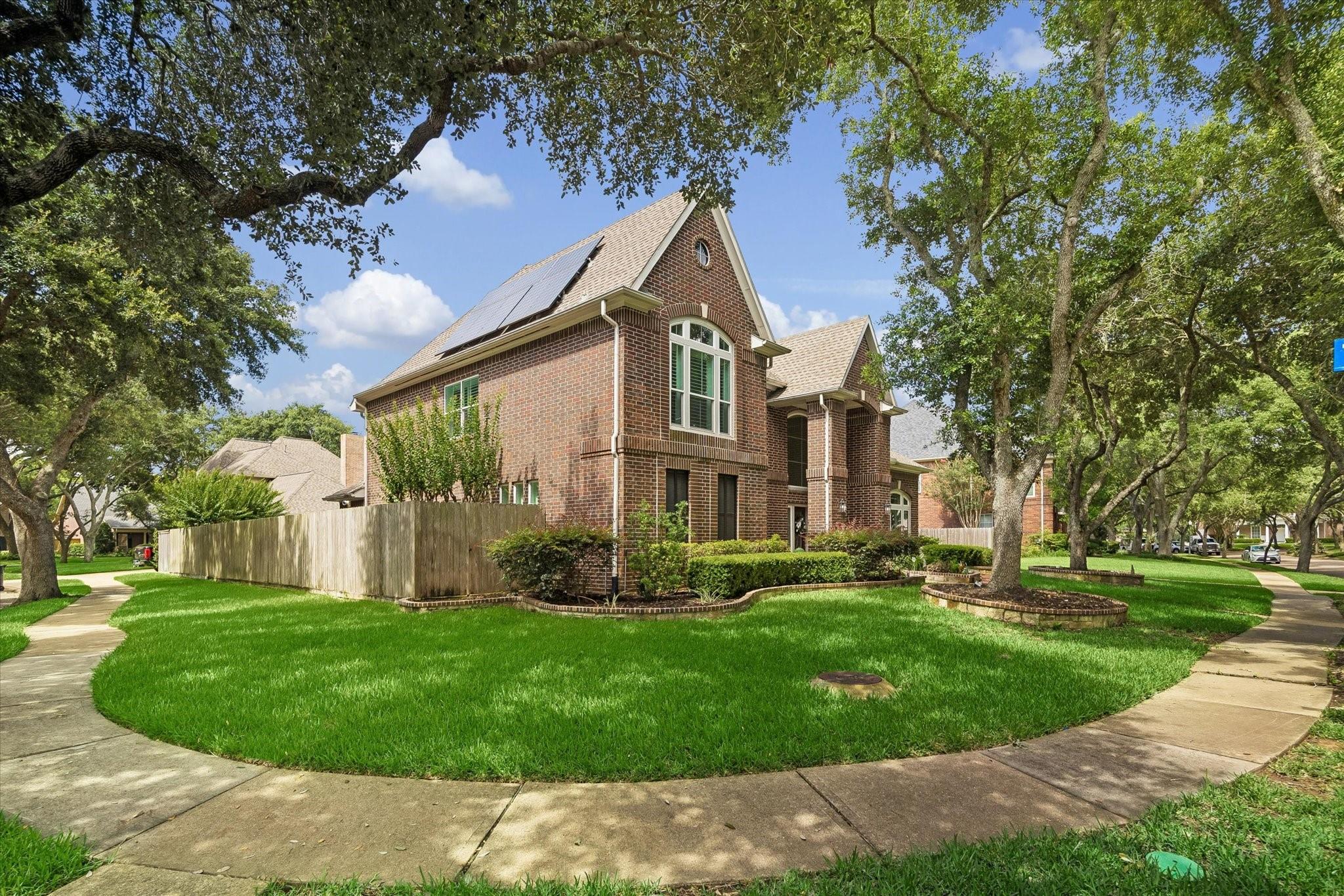 26 Epping Forest Way, Sugar Land, TX 77479 photo