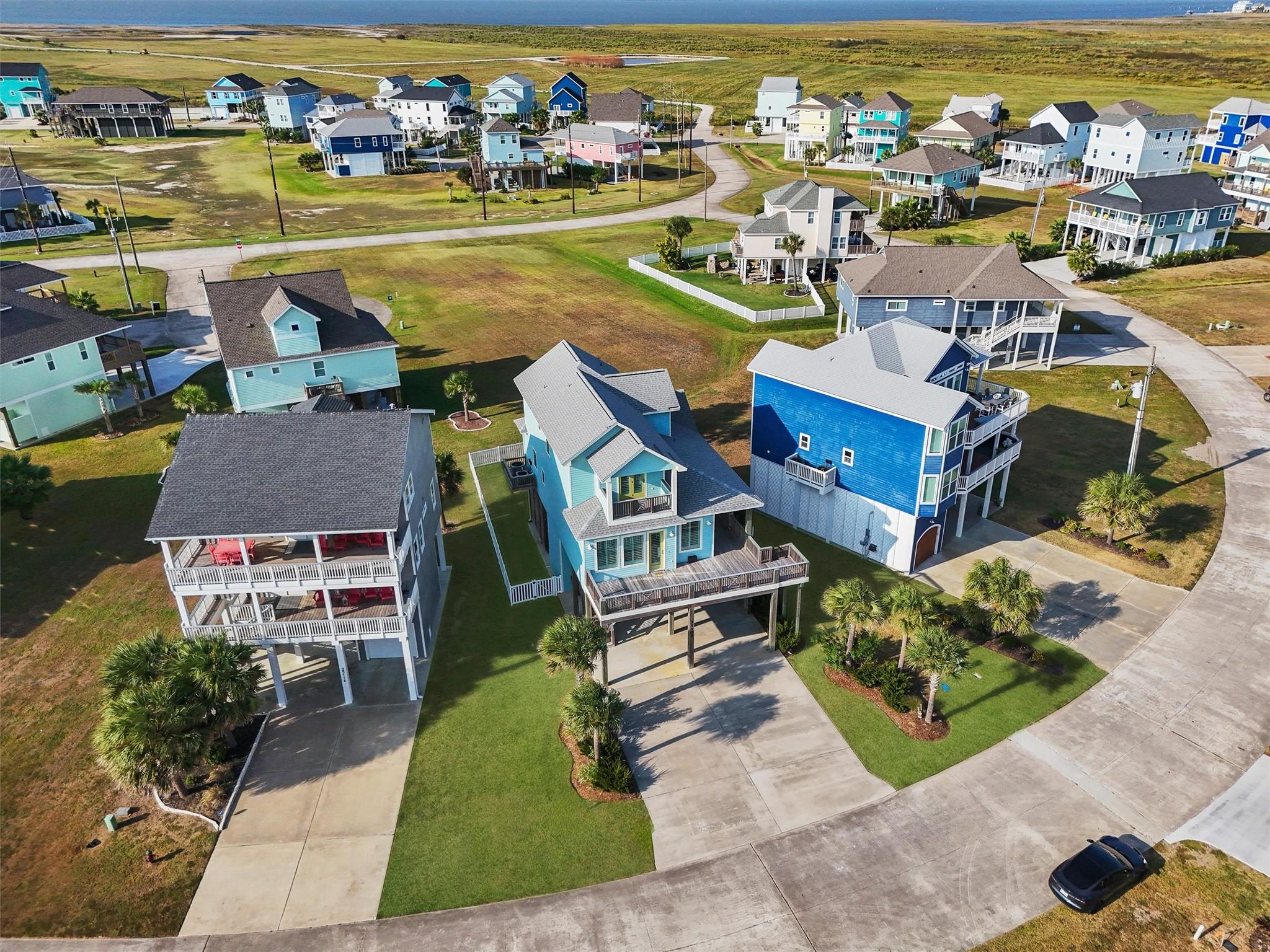 25102 Sausalito Dr, Galveston, TX 77554 photo