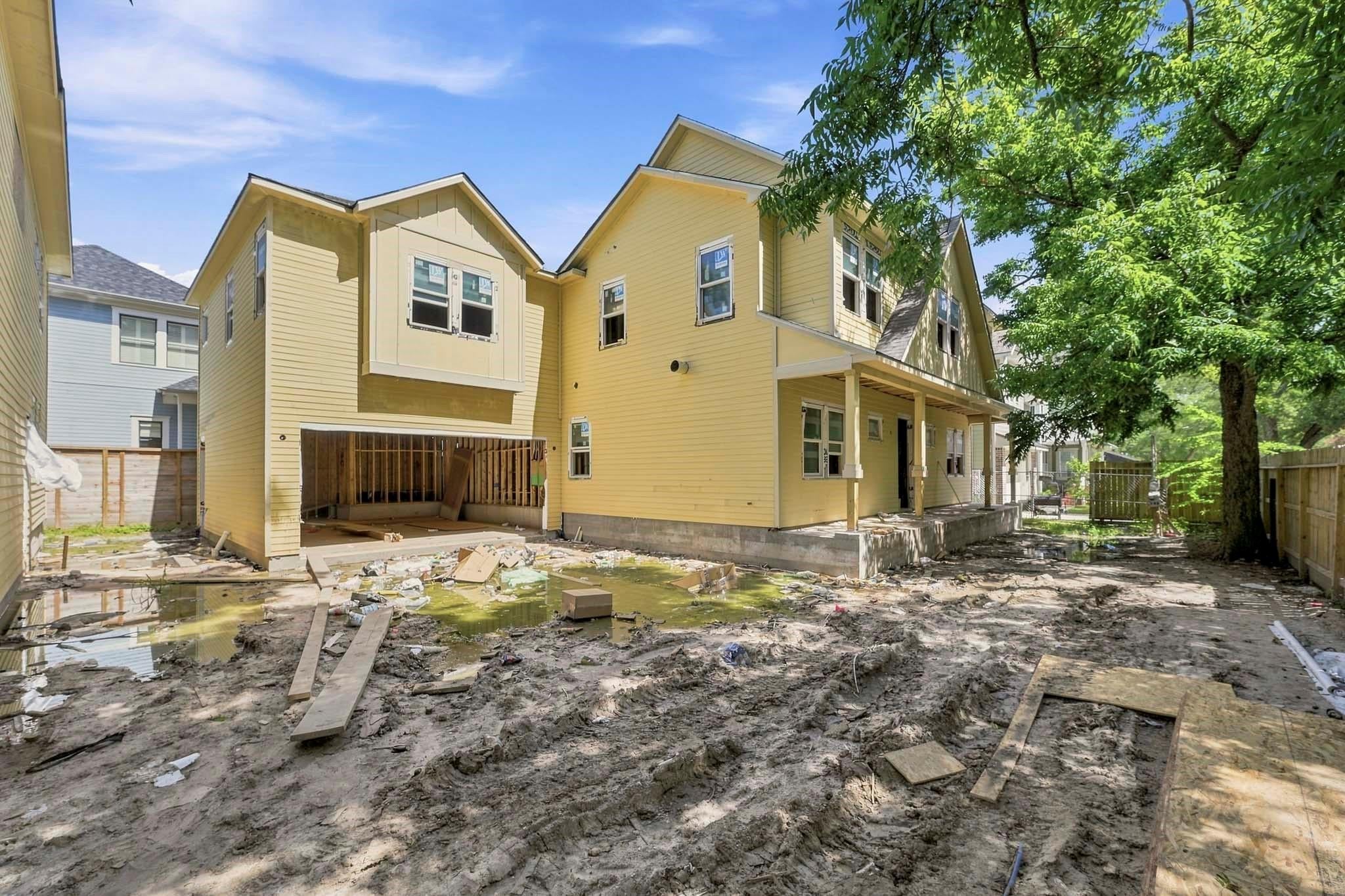 2924 Watson St, Houston, TX 77009